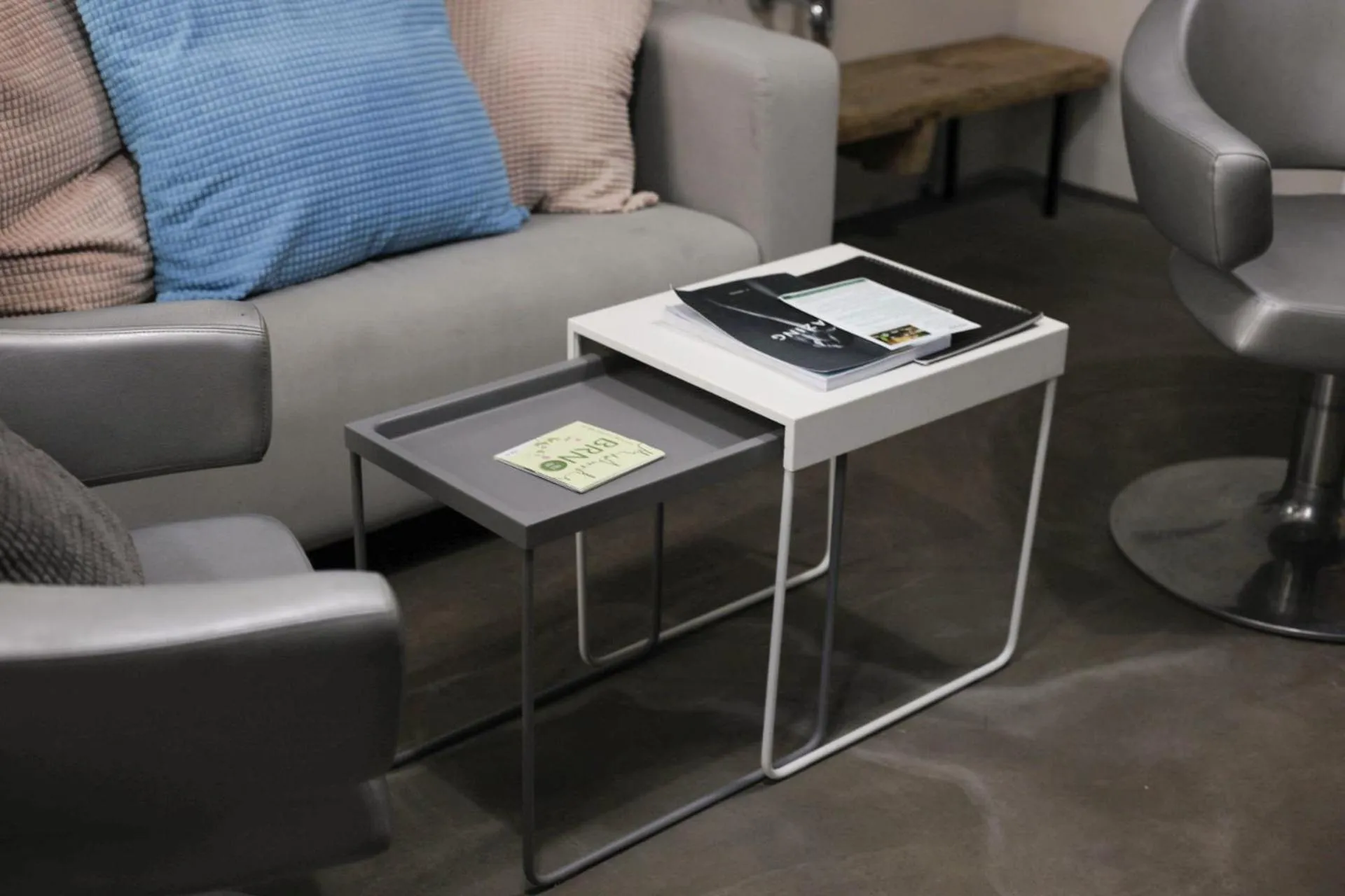 hair dresser in Wake Up Wellness Hostel