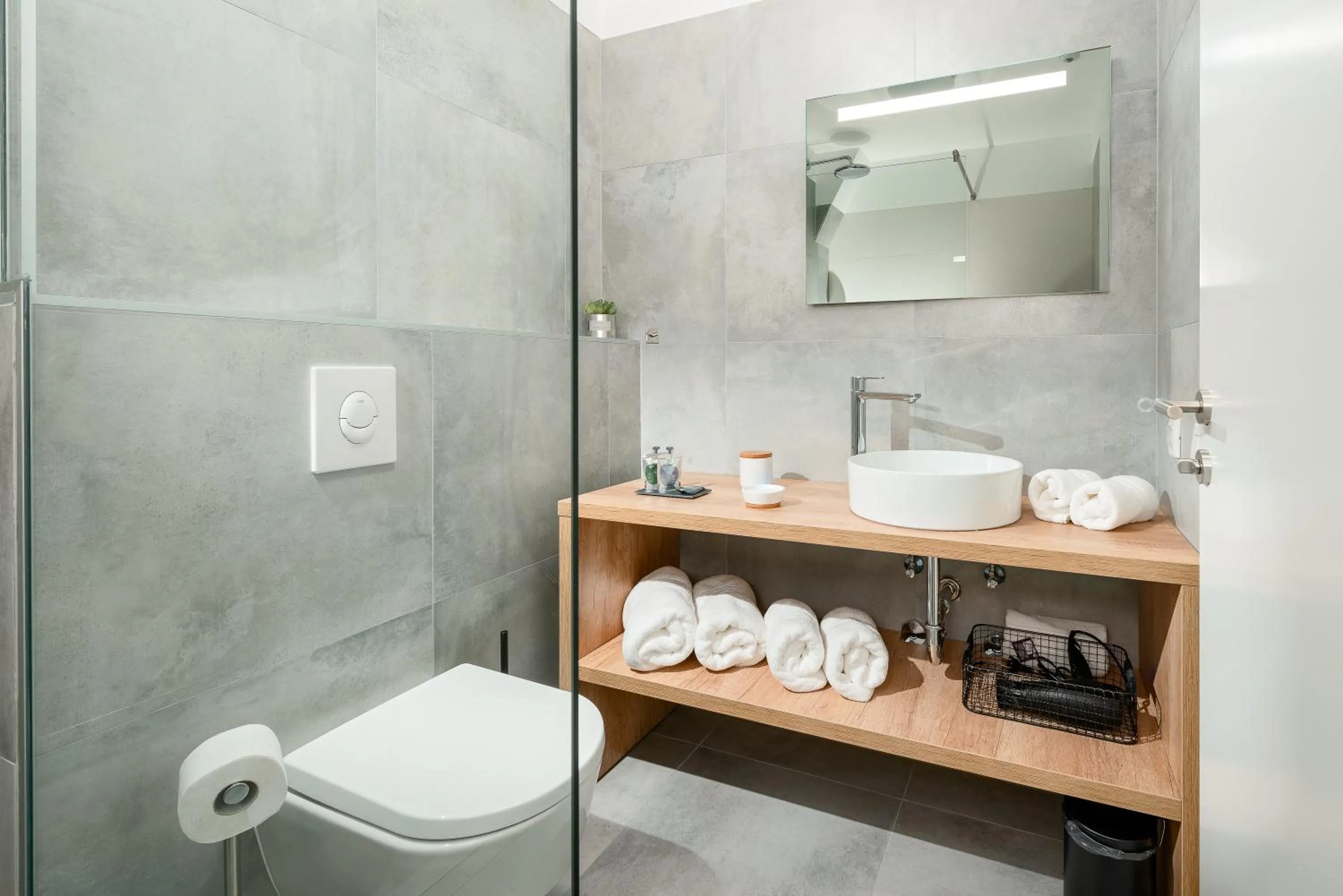Toilet in Skaline Luxury rooms Split