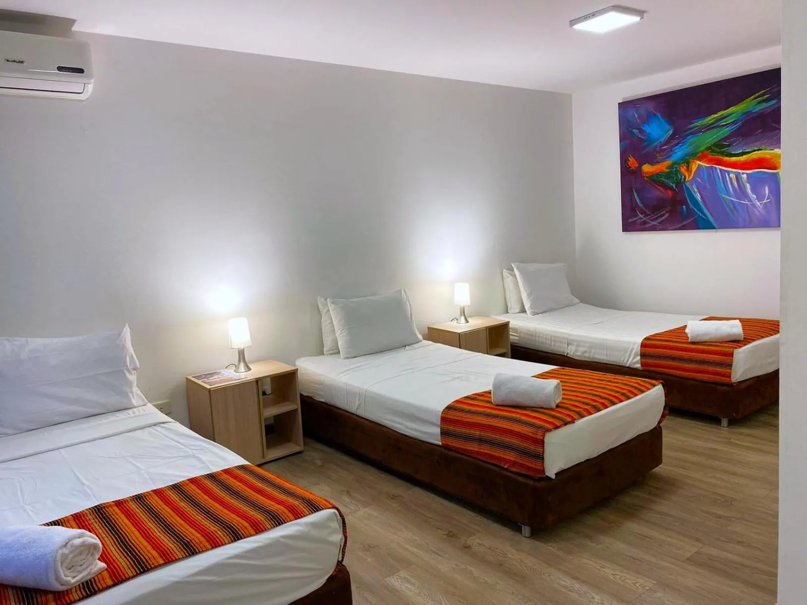 Photo of the whole room, Bed in TAMA Hotel Granada Real Cali