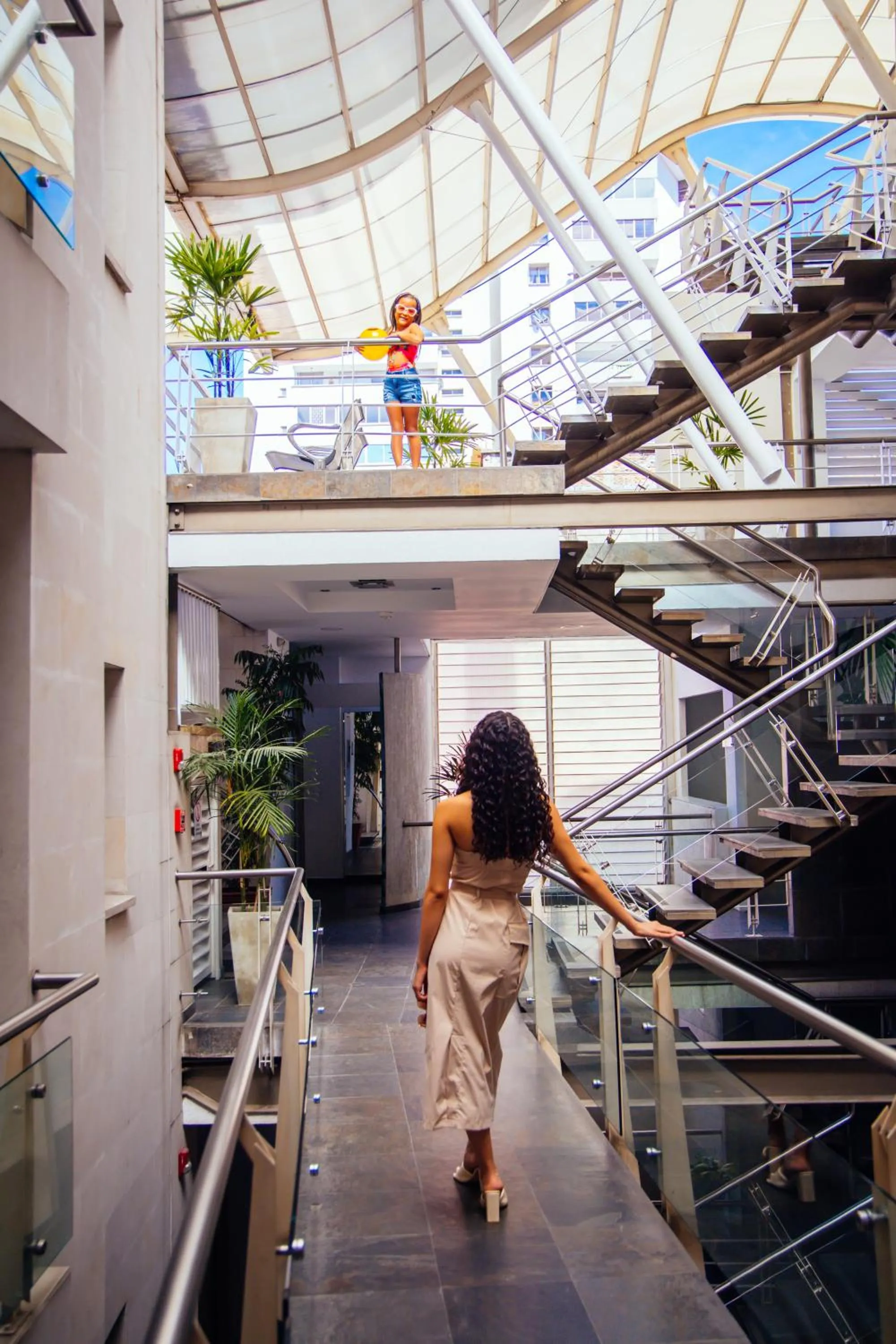 TAMA Hotel Granada Real Cali