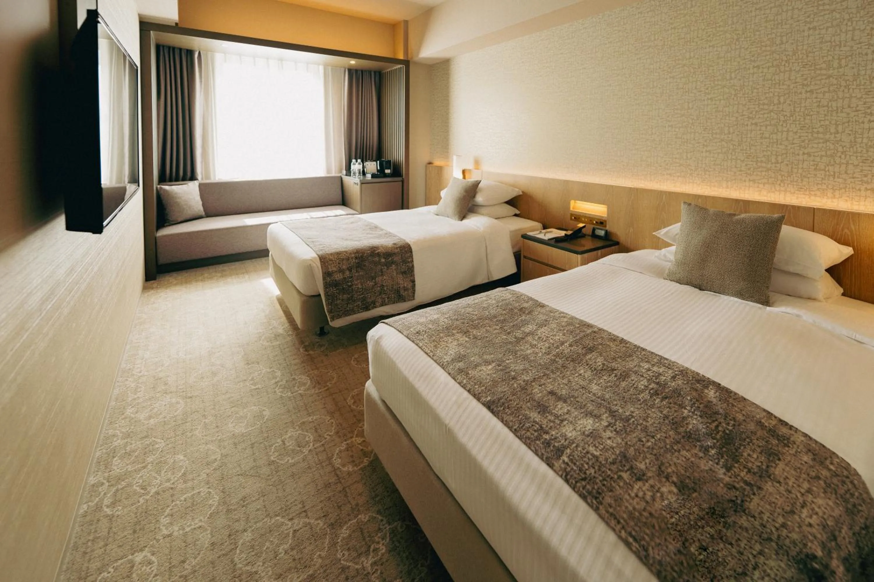 Photo of the whole room, Bed in Hotel JAL City Sapporo Nakajima Park