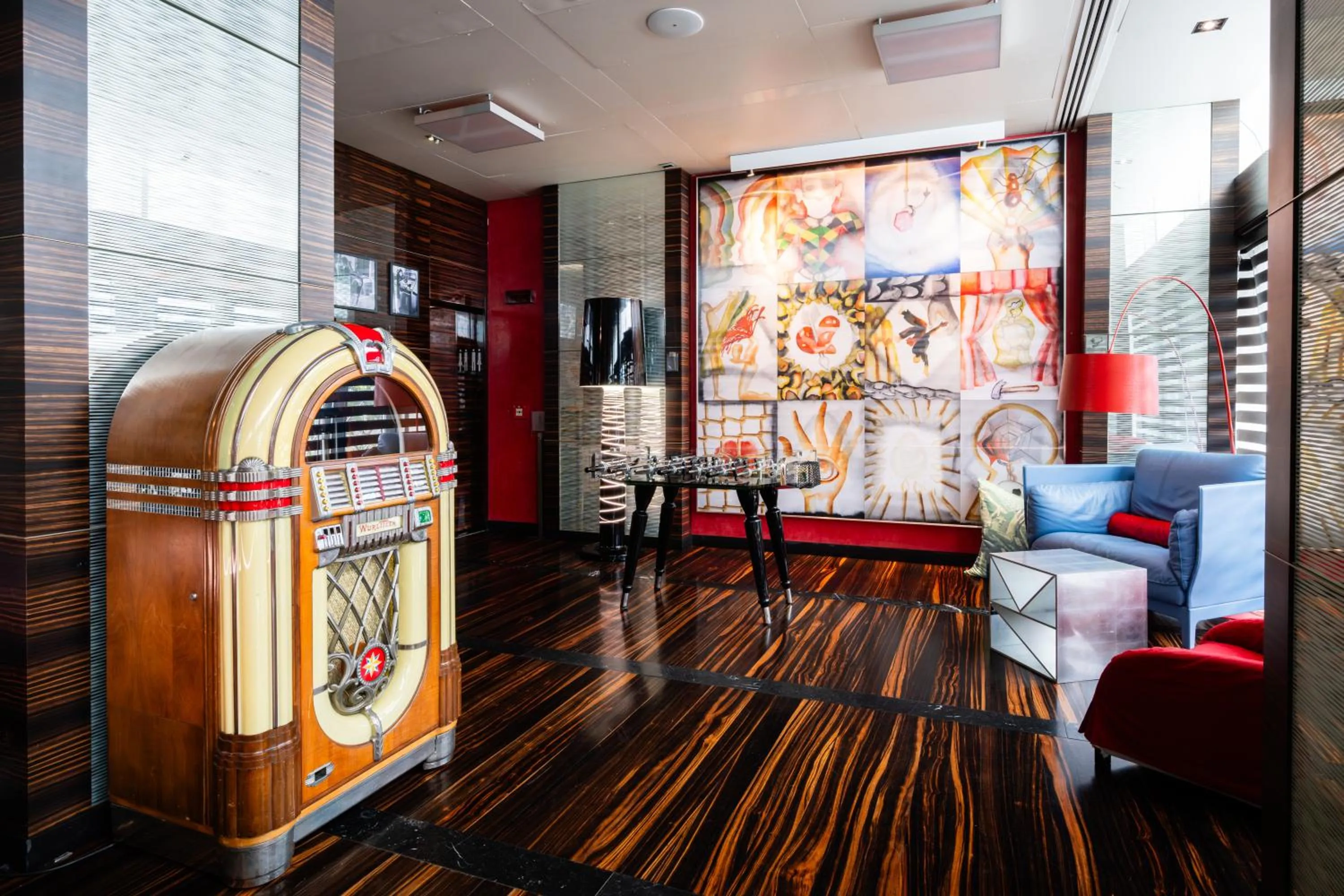 Game Room in ROMEO Napoli