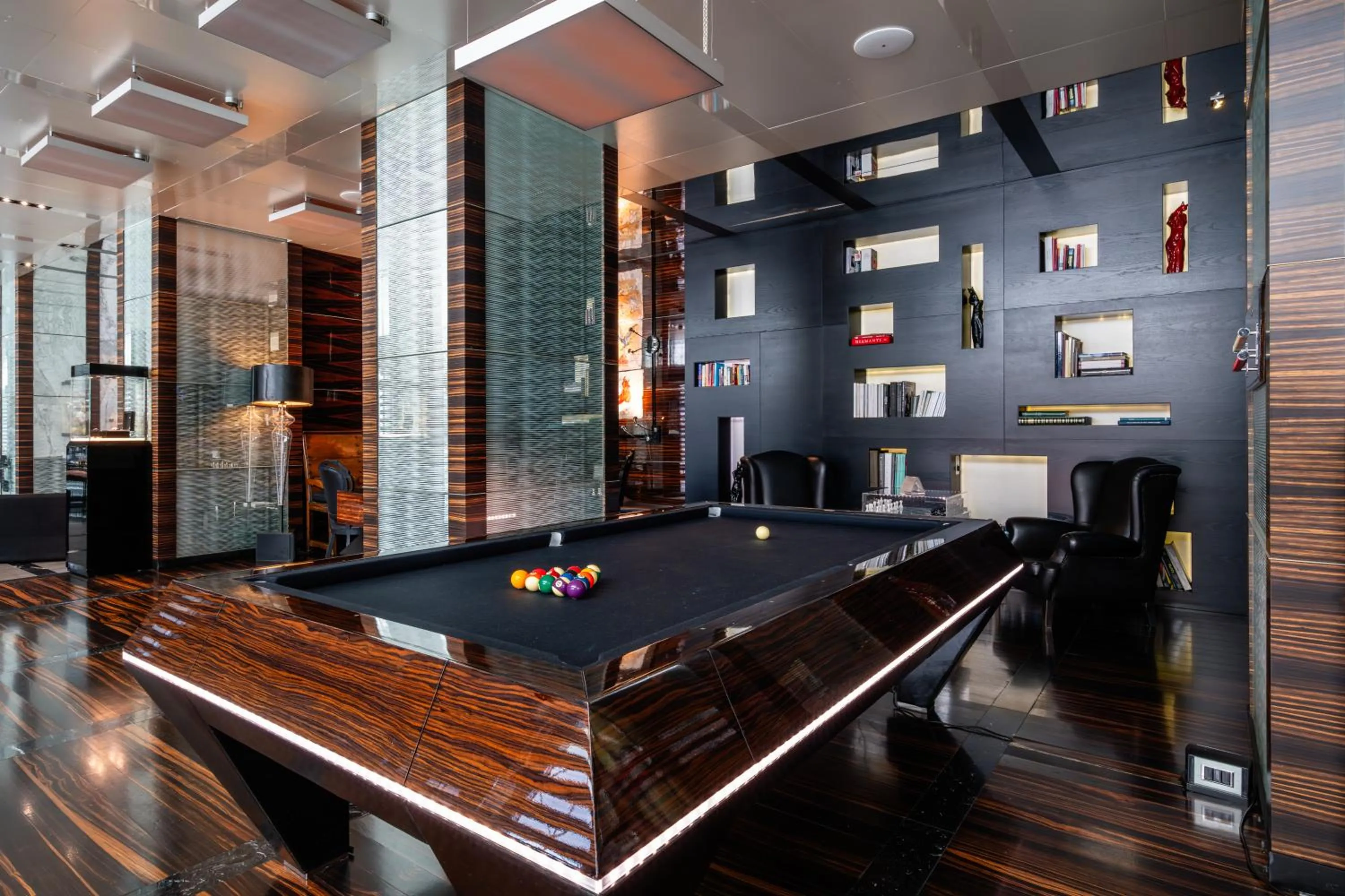 Game Room in ROMEO Napoli