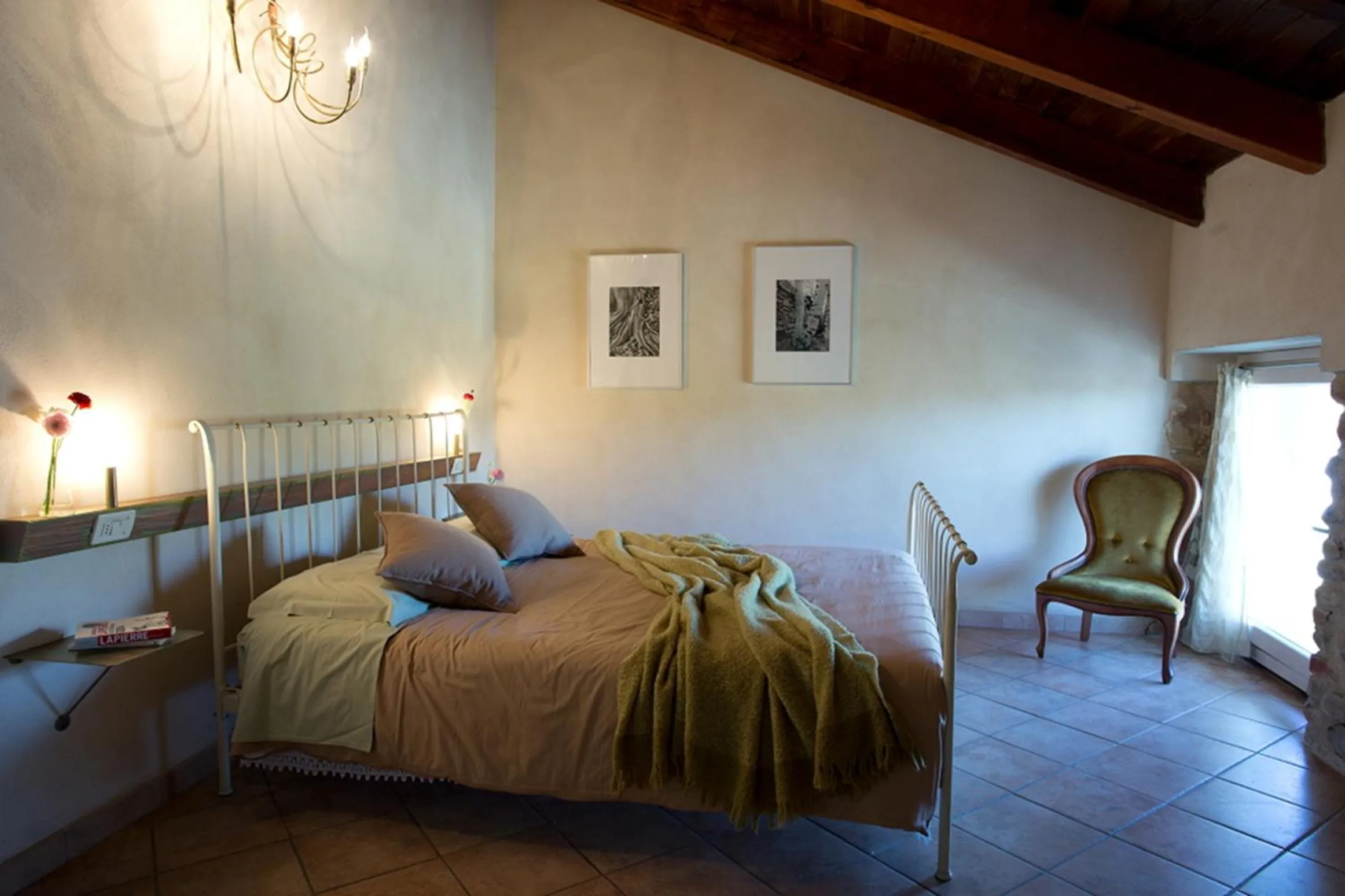 Photo of the whole room, Bed in Cascina Marcantonio