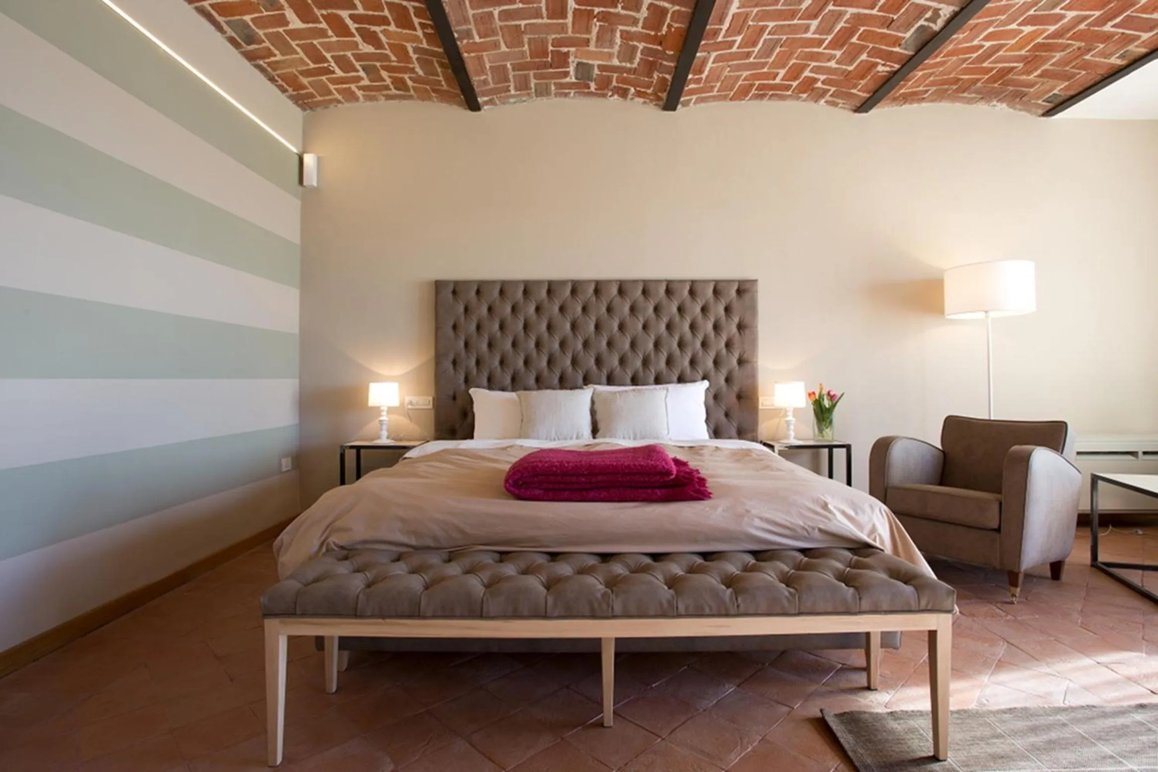 Photo of the whole room, Bed in Cascina Marcantonio