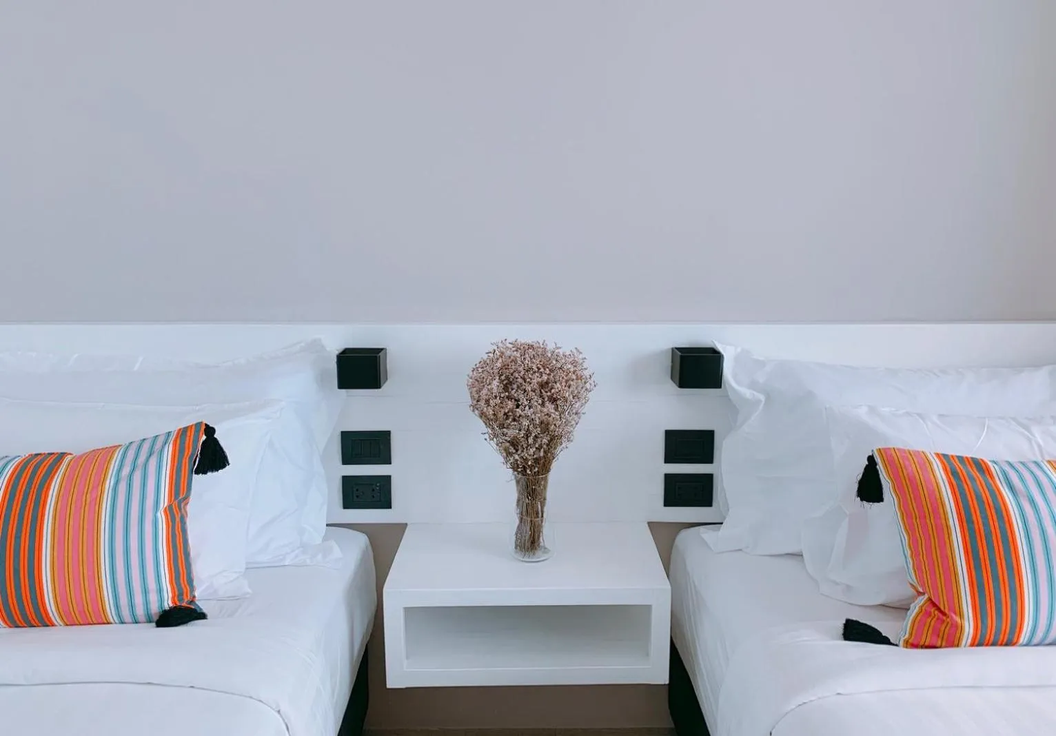 Bedroom, Bed in Blue Tao Beach Hotel - SHA Plus