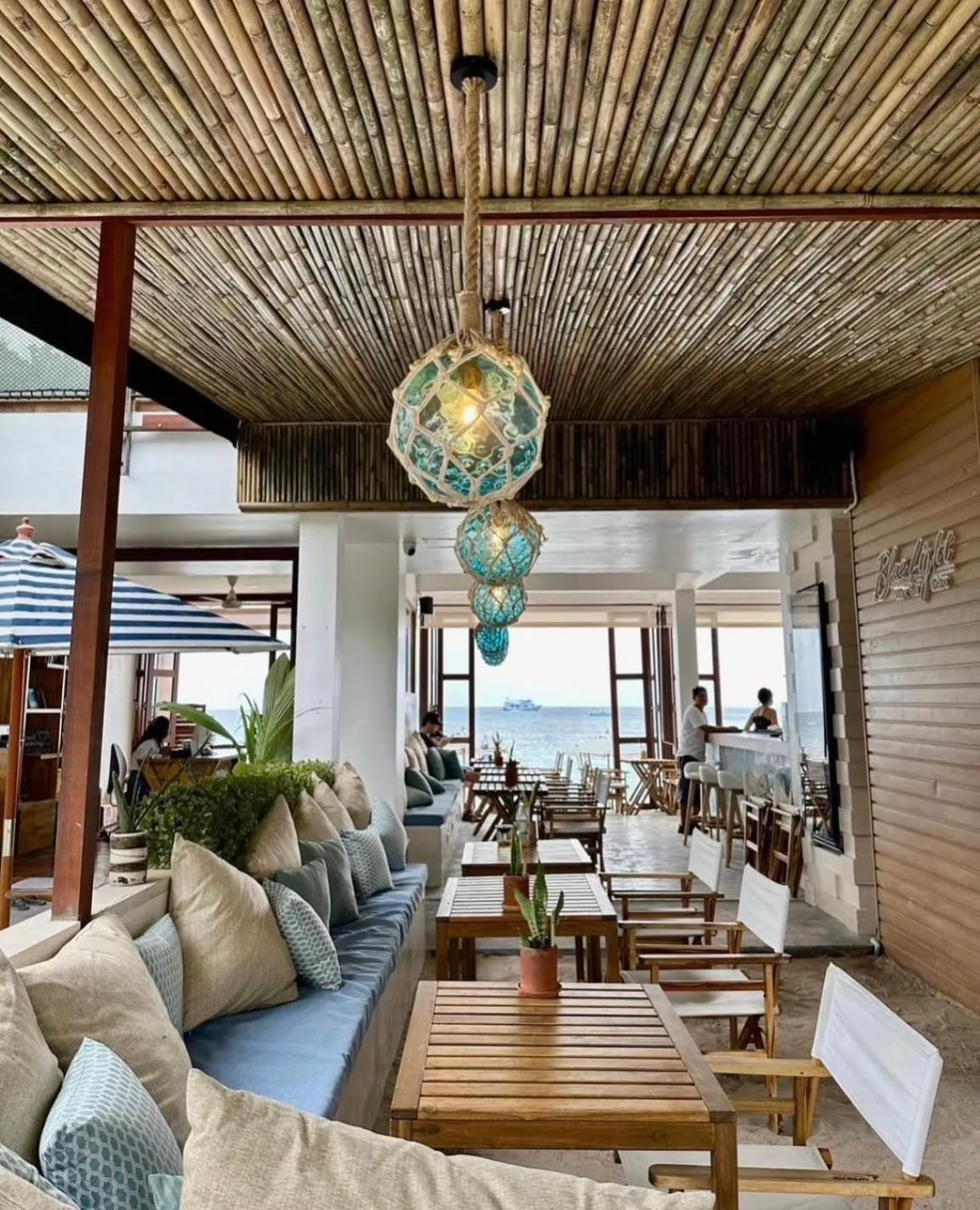 Restaurant/places to eat in Blue Tao Beach Hotel - SHA Plus