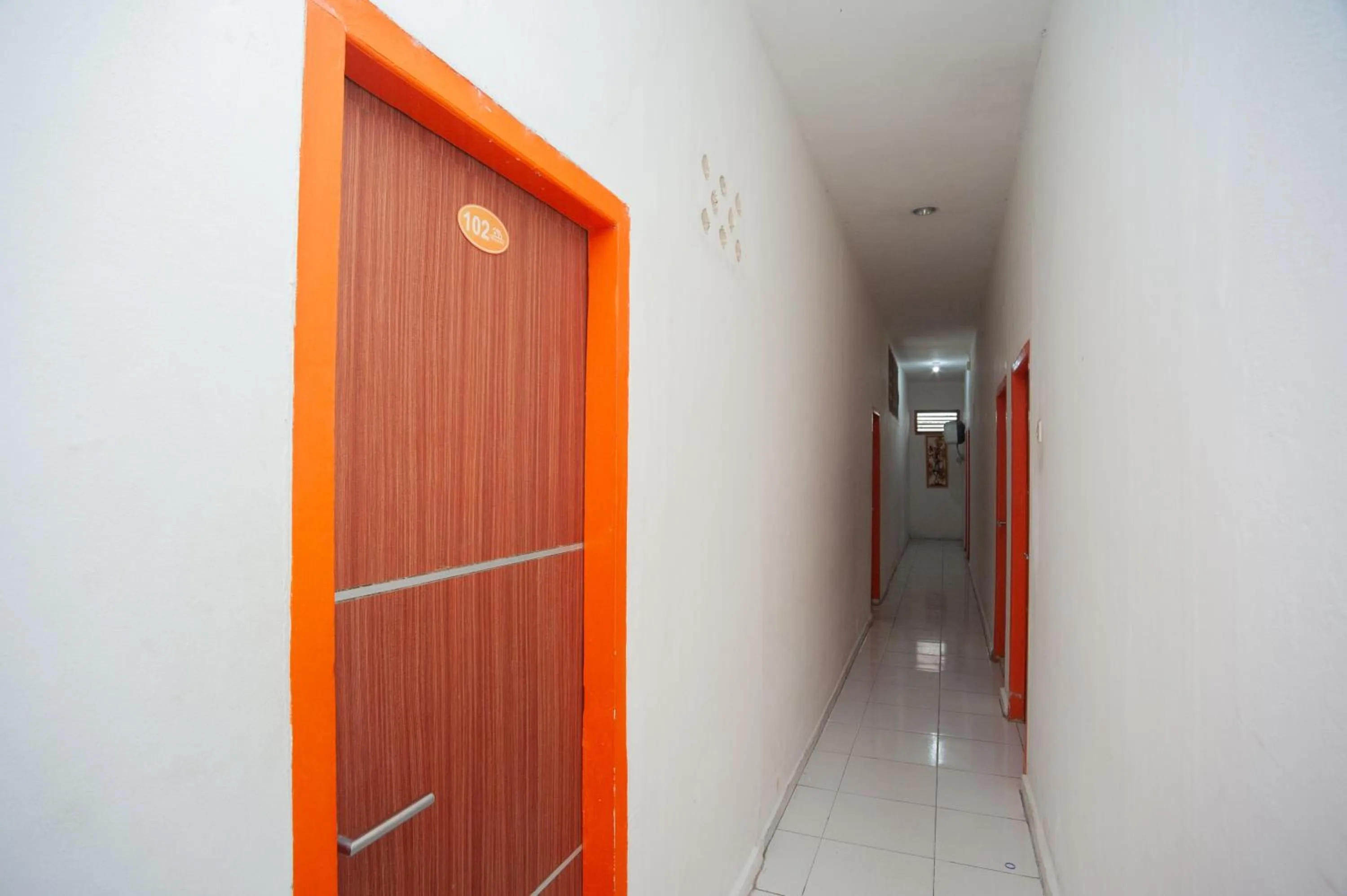 Property building in RedDoorz near Jalan Jenderal Sudirman Palembang