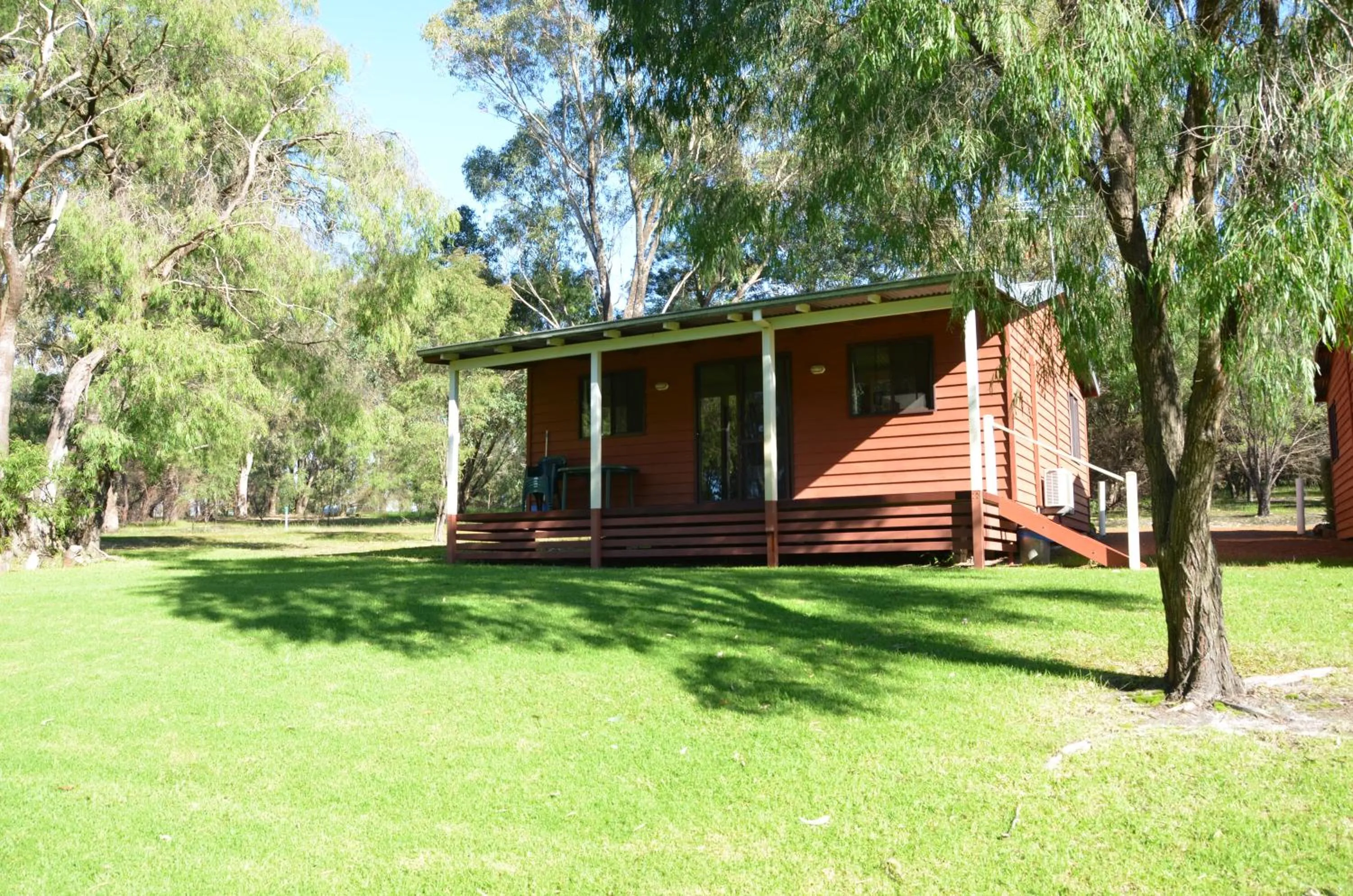 Garden view in BIG4 Taunton Farm