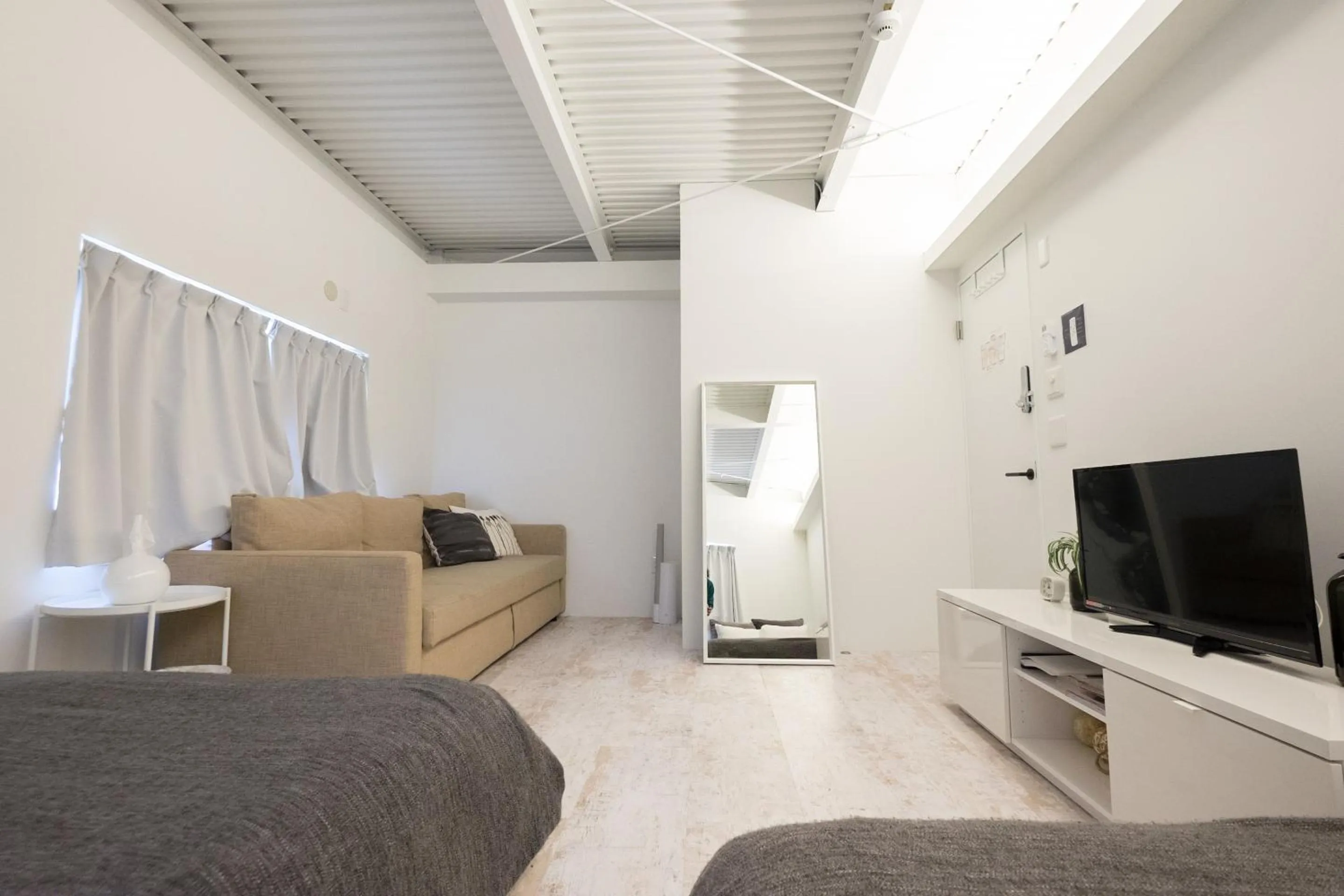 TV and multimedia in Hippo Hostel and Cafe Bar