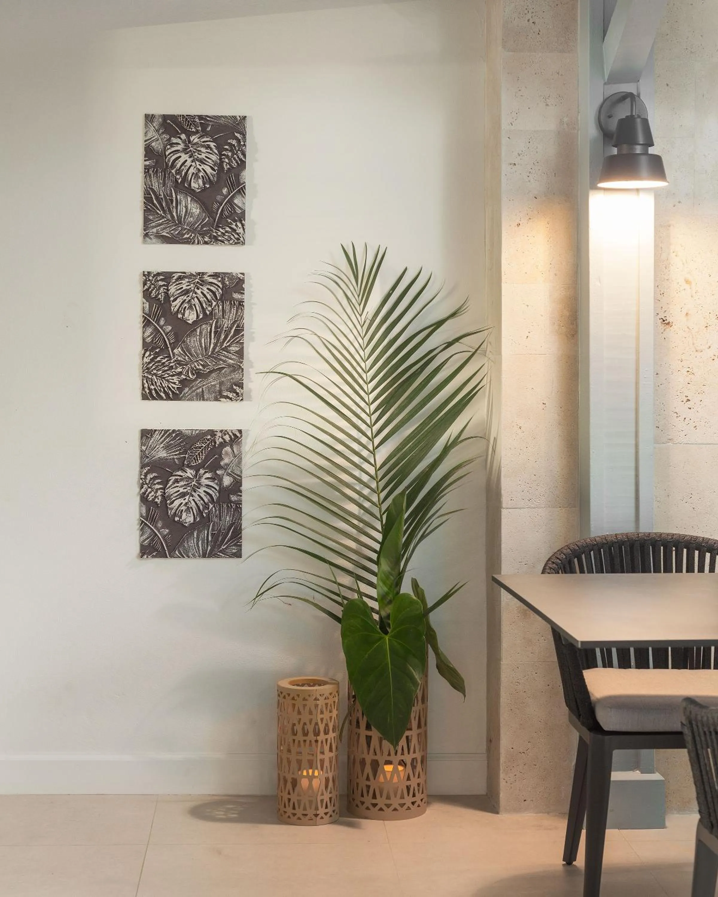 Restaurant/places to eat in Cara Hotels Trinidad