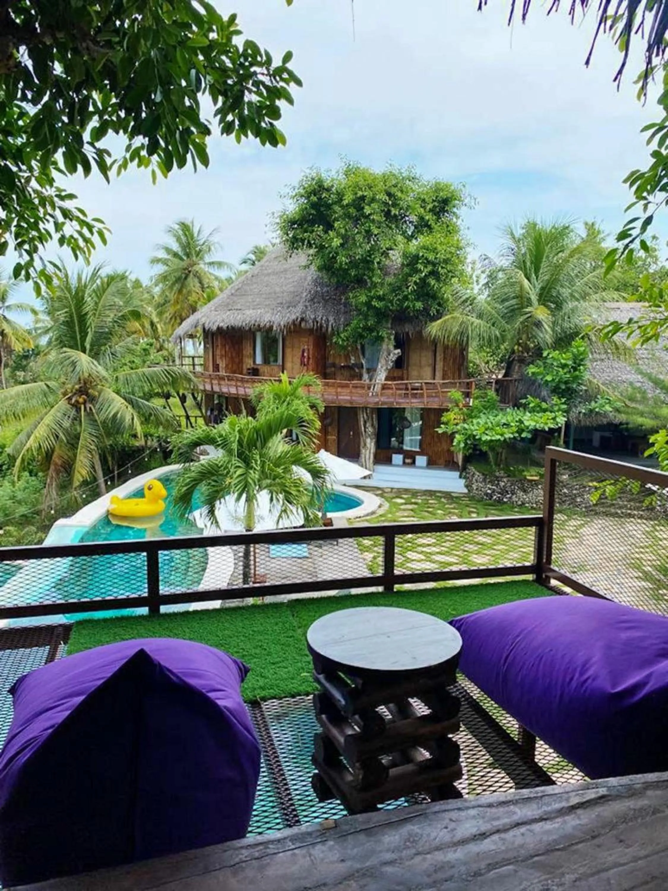 Seating area in Gading Tree House