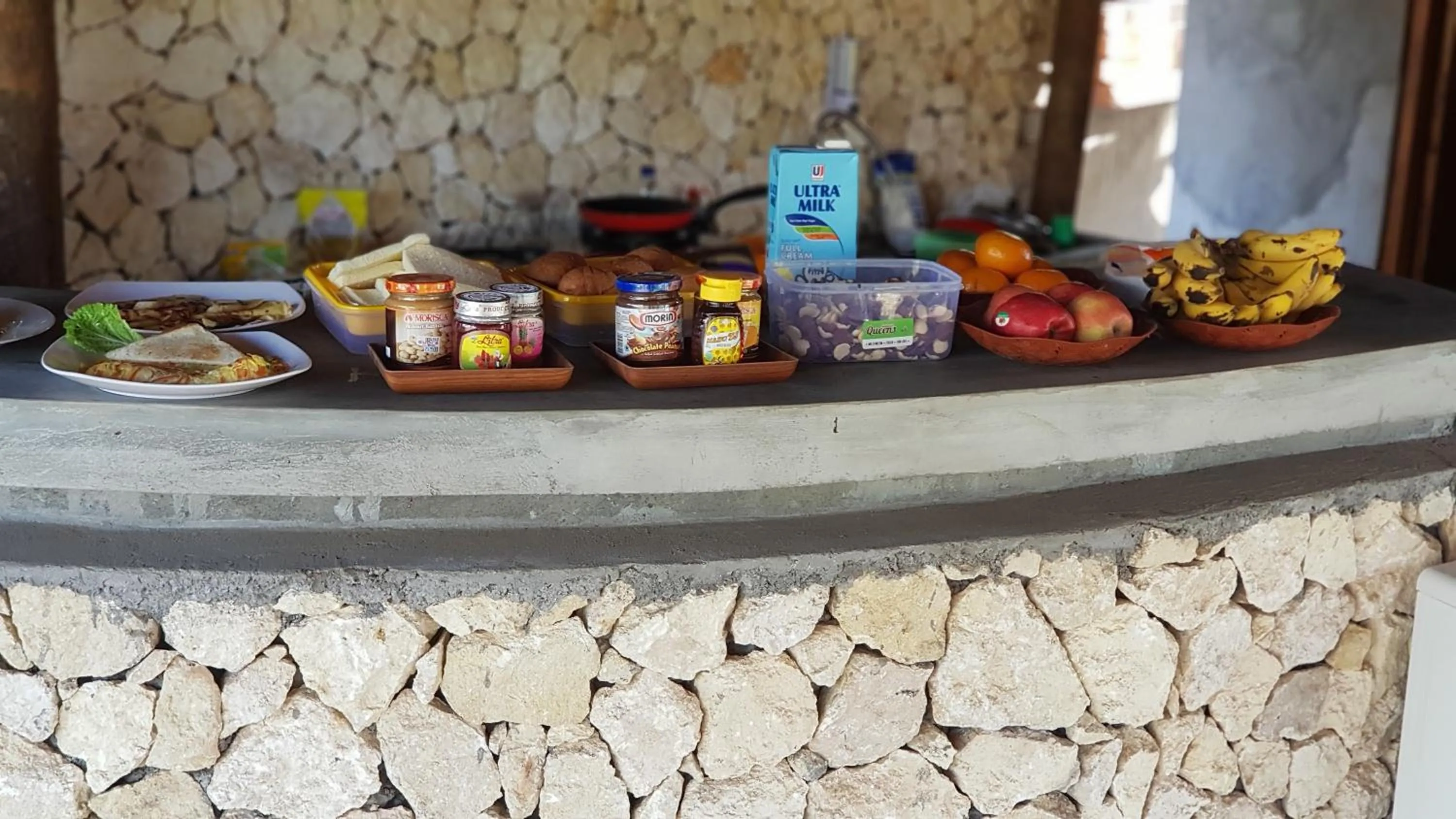 Breakfast in Gading Tree House