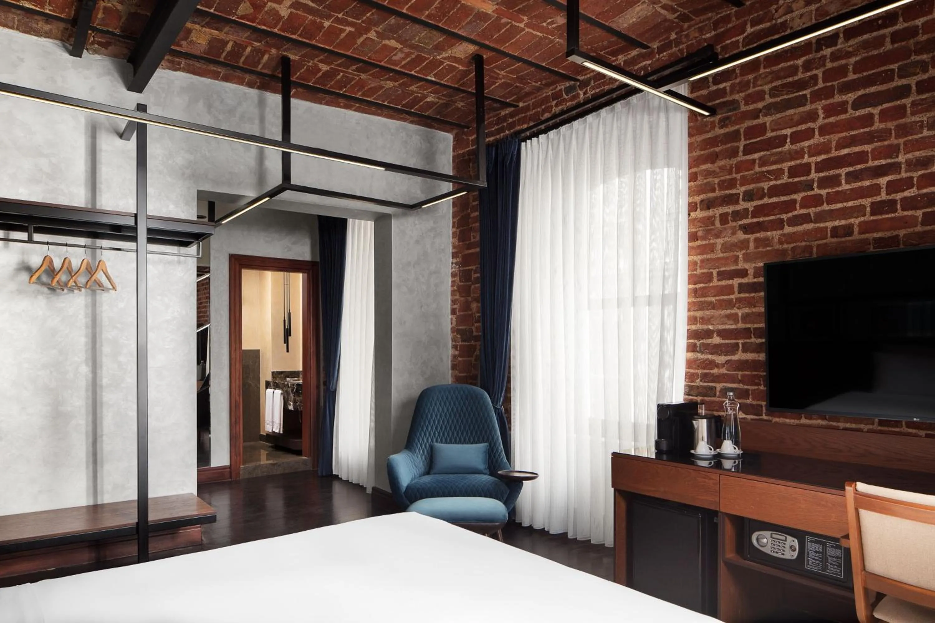 Photo of the whole room, Bed in DeCamondo Galata, a Tribute Portfolio Hotel