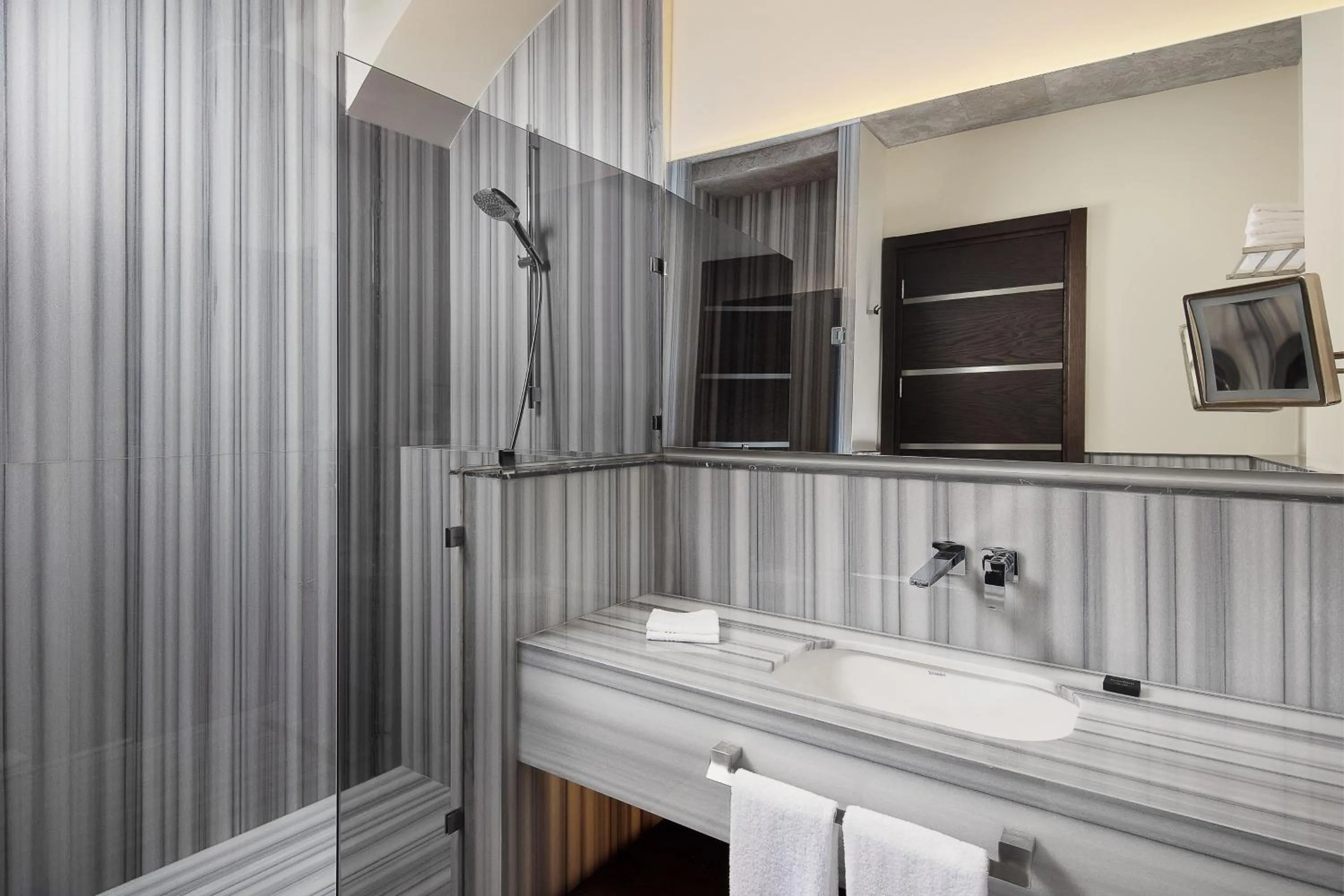 Bathroom in DeCamondo Galata, a Tribute Portfolio Hotel