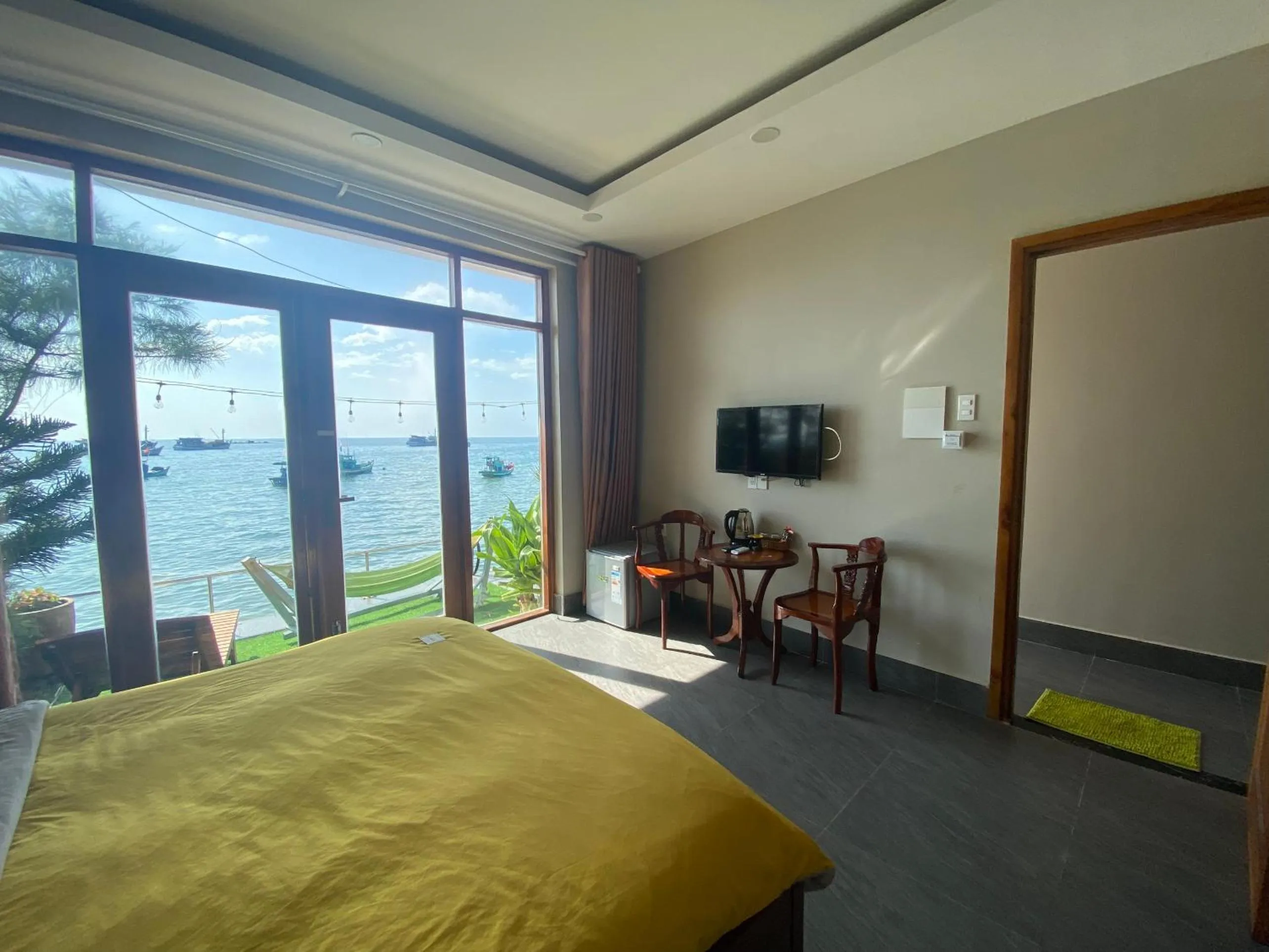 TV and multimedia, Bed in CHILL HOUSE by the beach