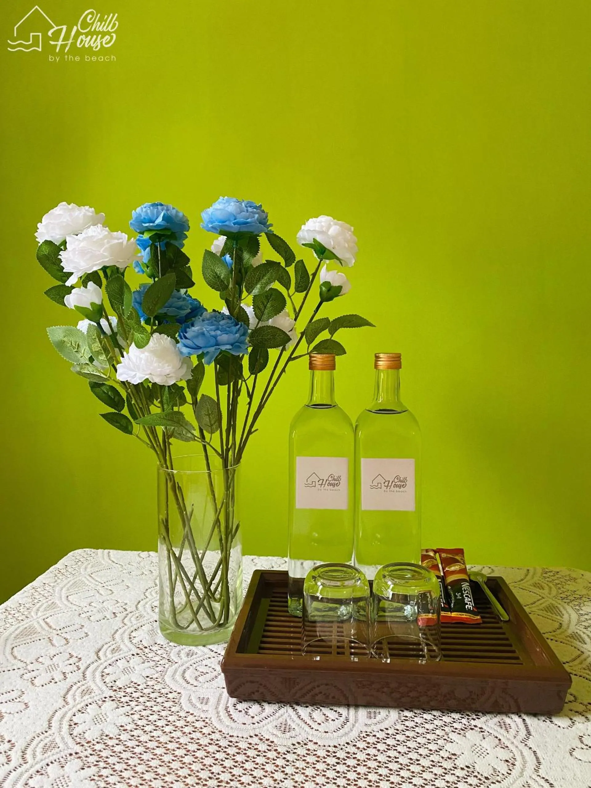 Food and drinks in CHILL HOUSE by the beach