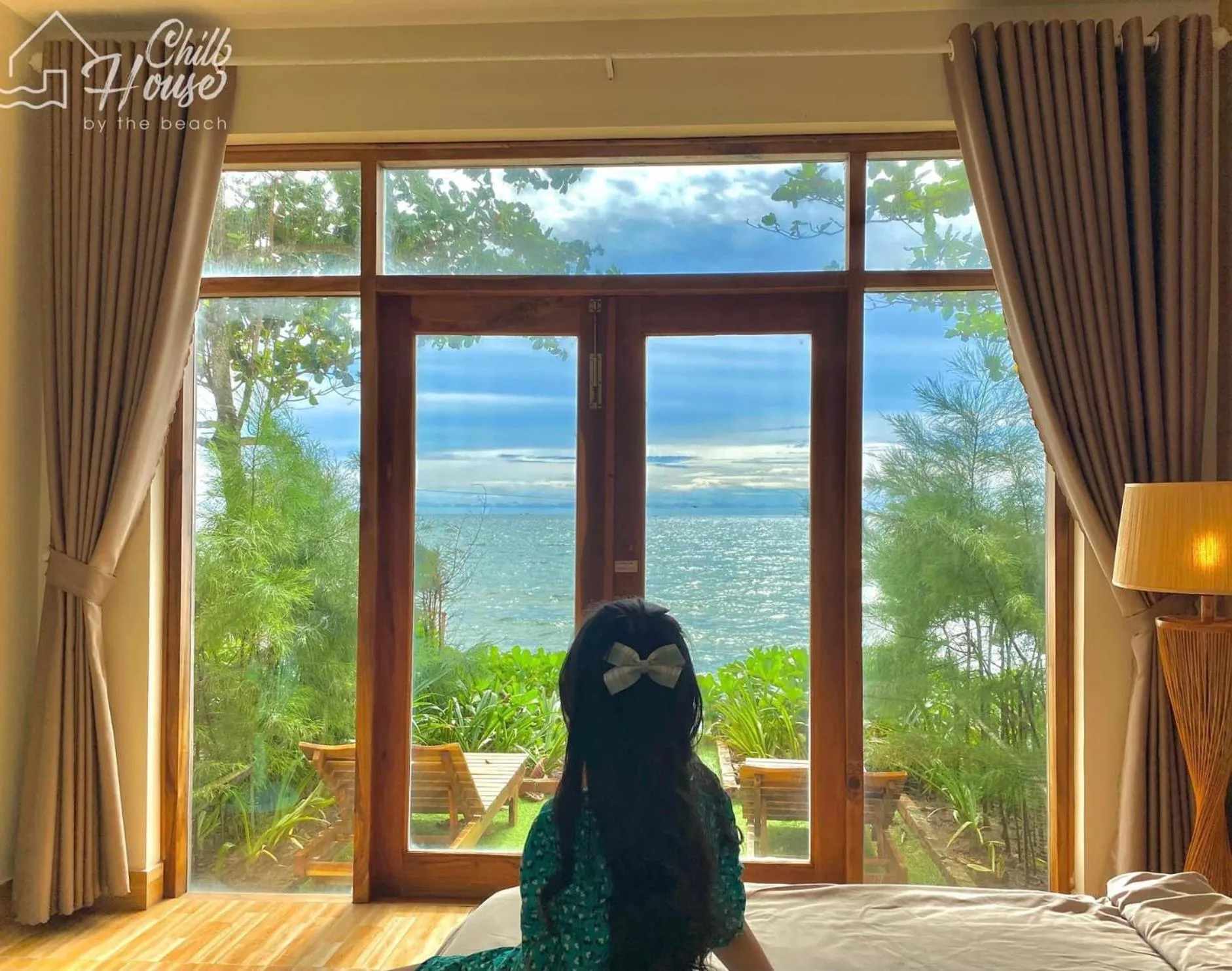 Sea view in CHILL HOUSE by the beach