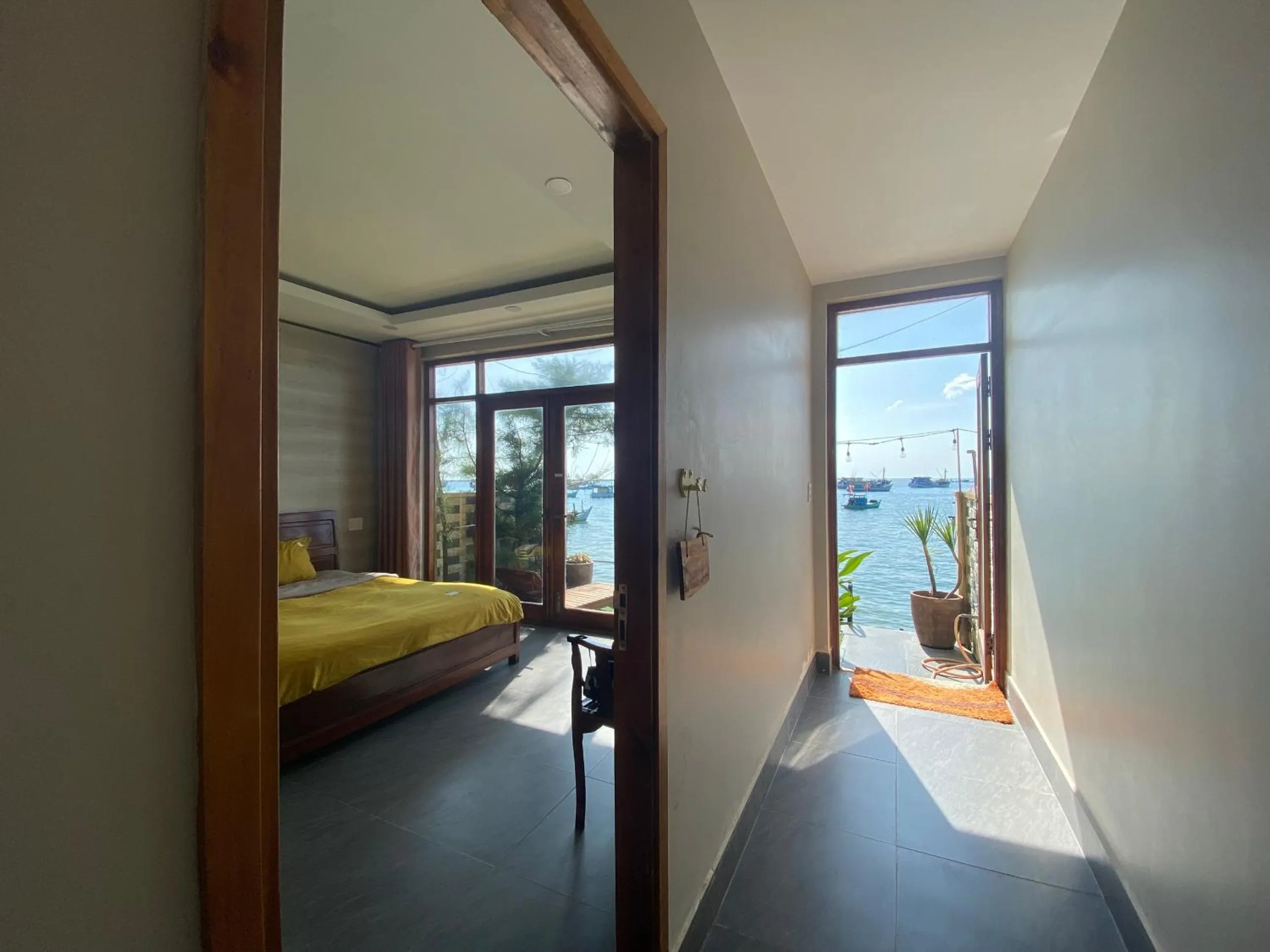 Photo of the whole room, Bed in CHILL HOUSE by the beach