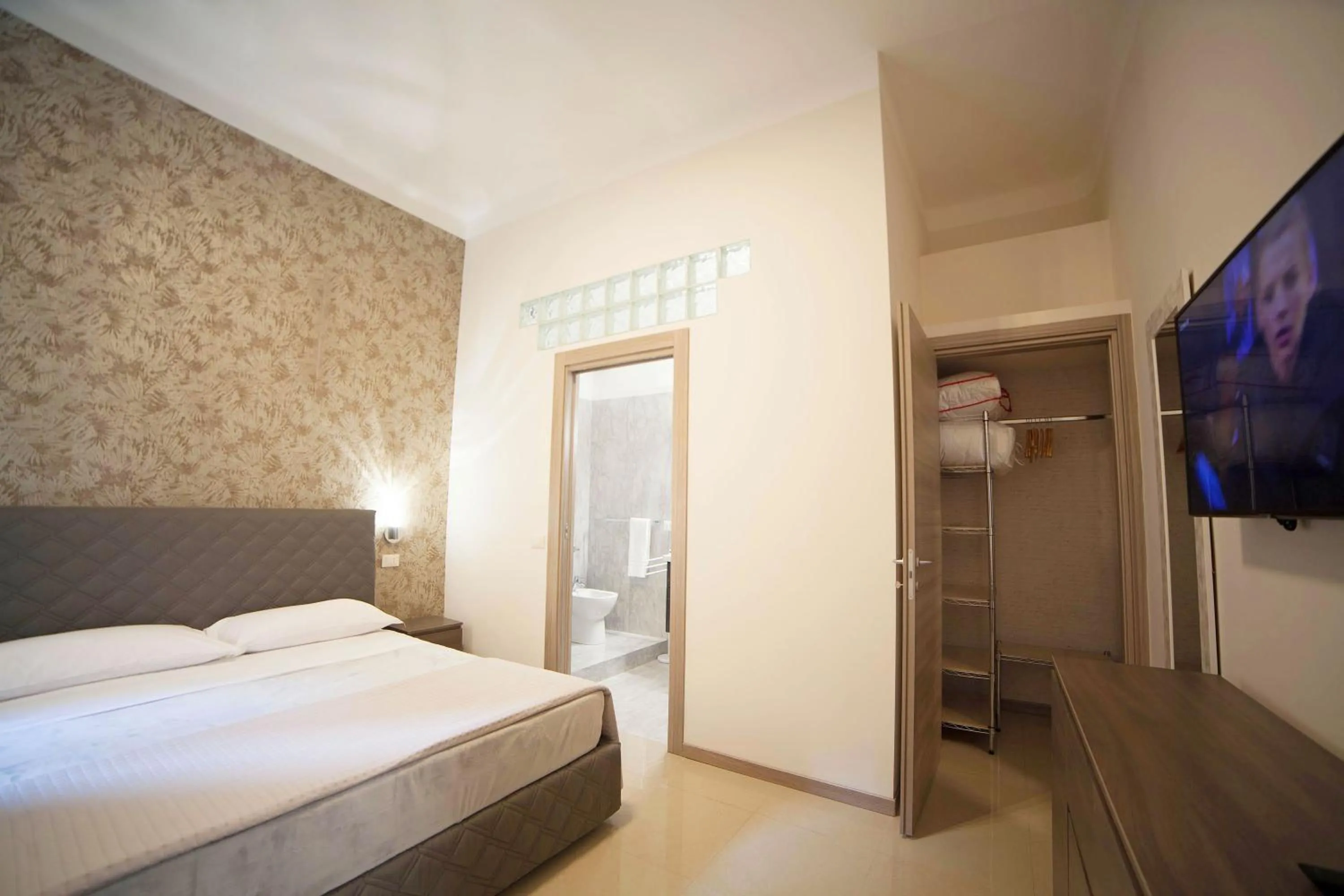 Bed in IMHOME - Cadorna House