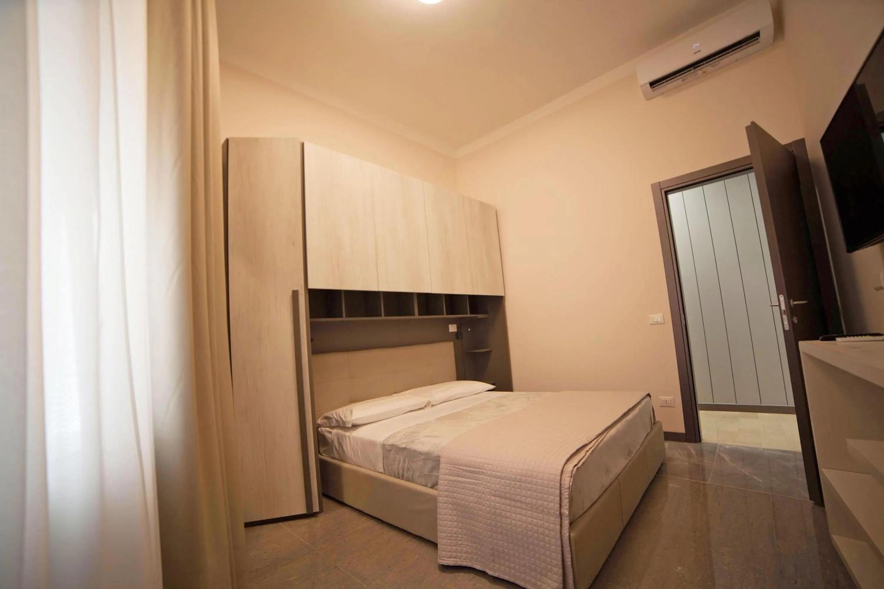 Bed in IMHOME - Cadorna House