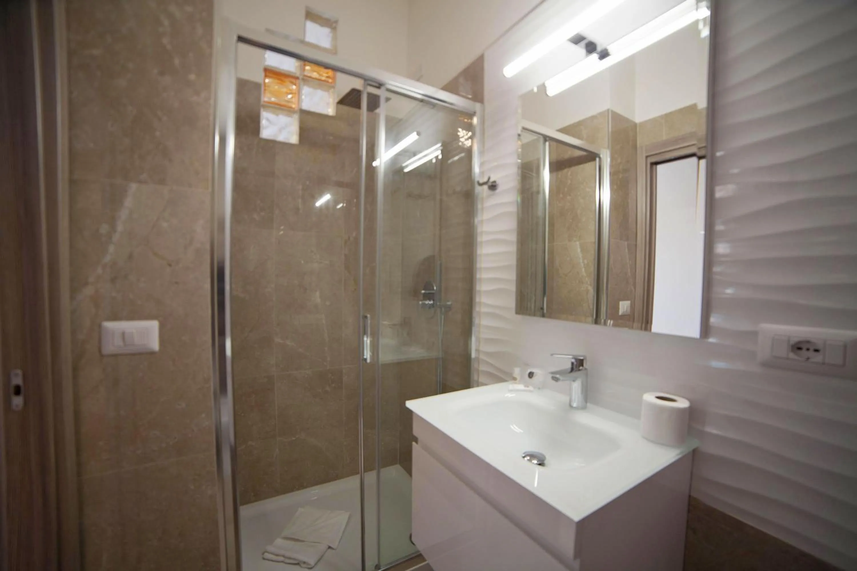 Shower in IMHOME - Cadorna House