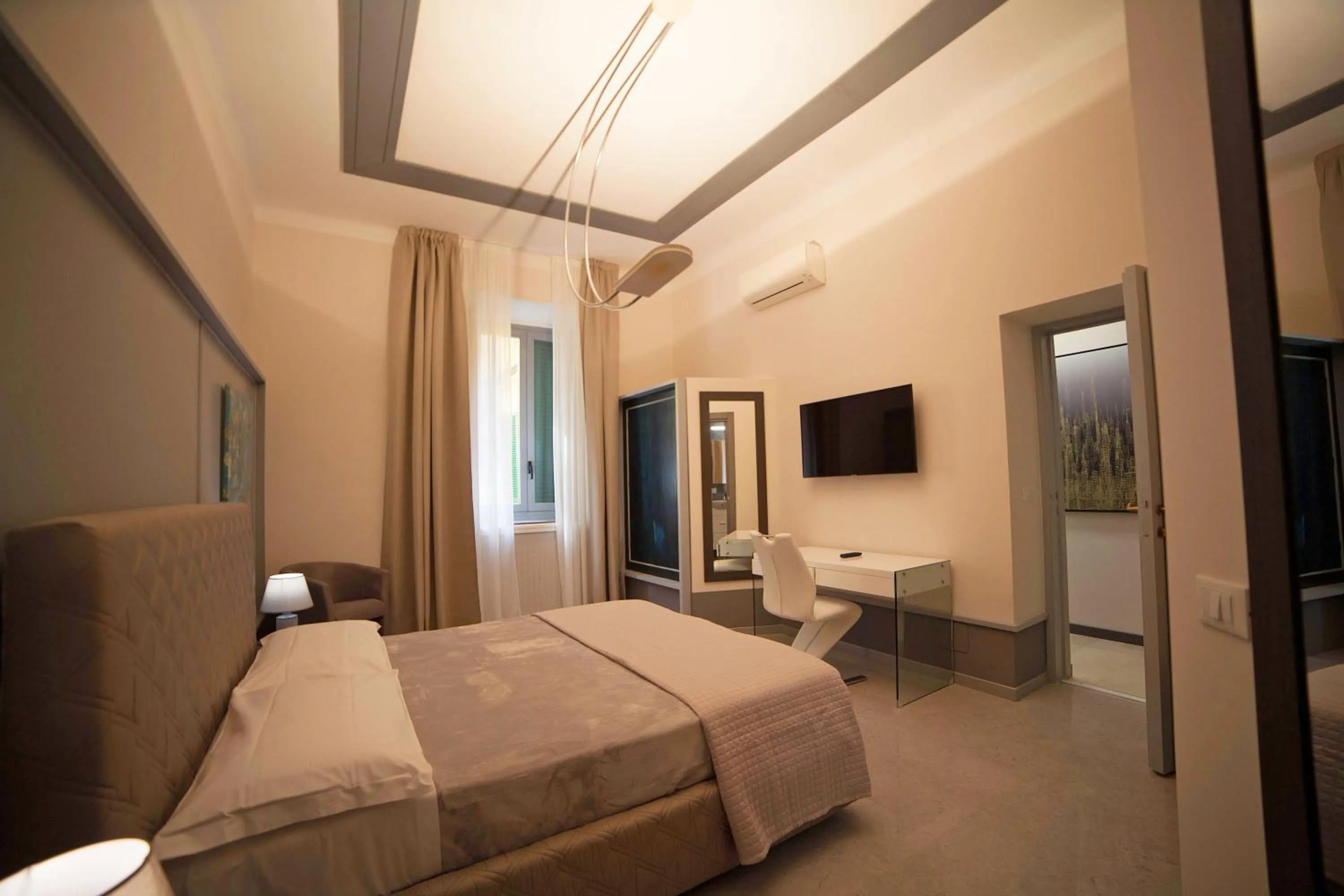 TV and multimedia, Bed in IMHOME - Cadorna House