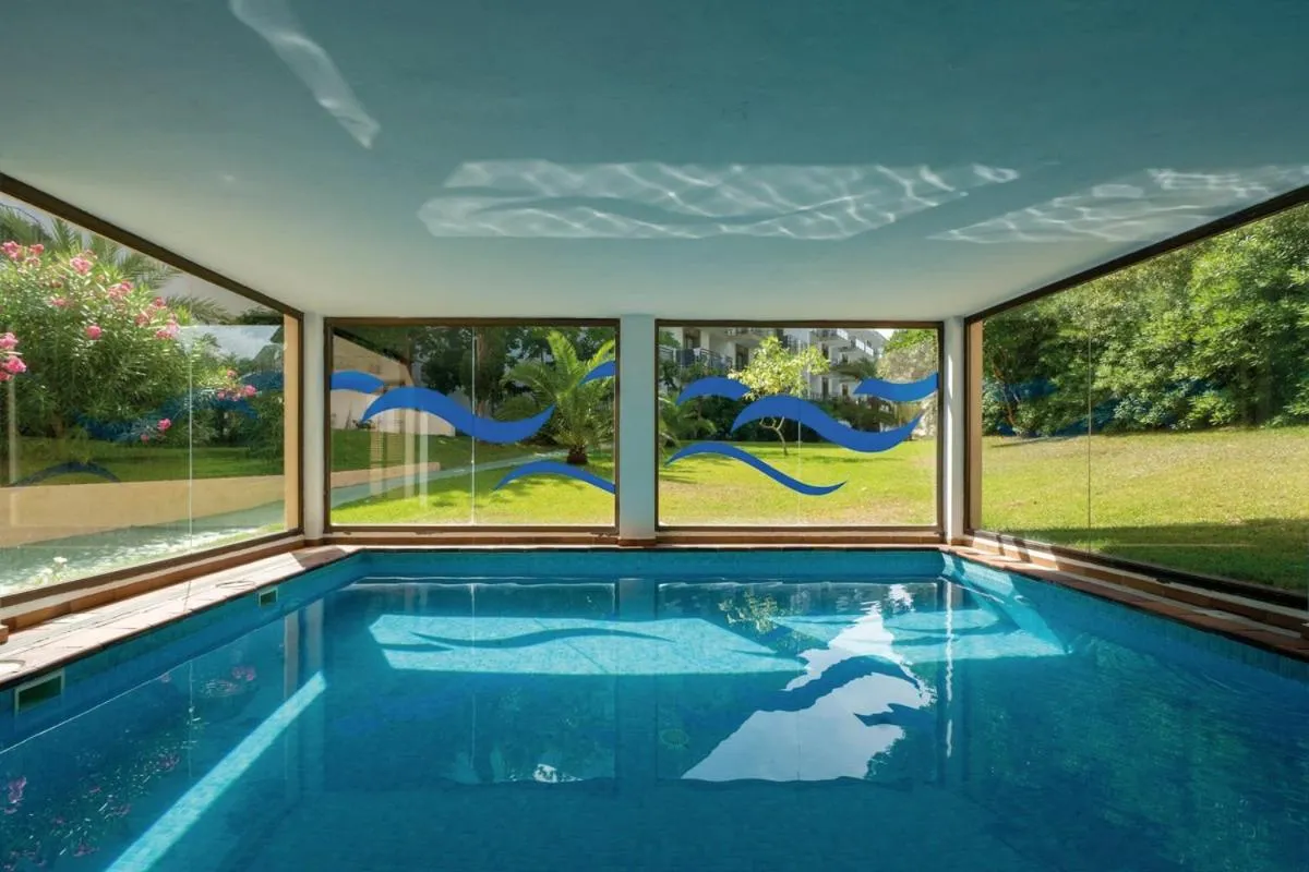 Swimming pool in Guya Wave Hotel