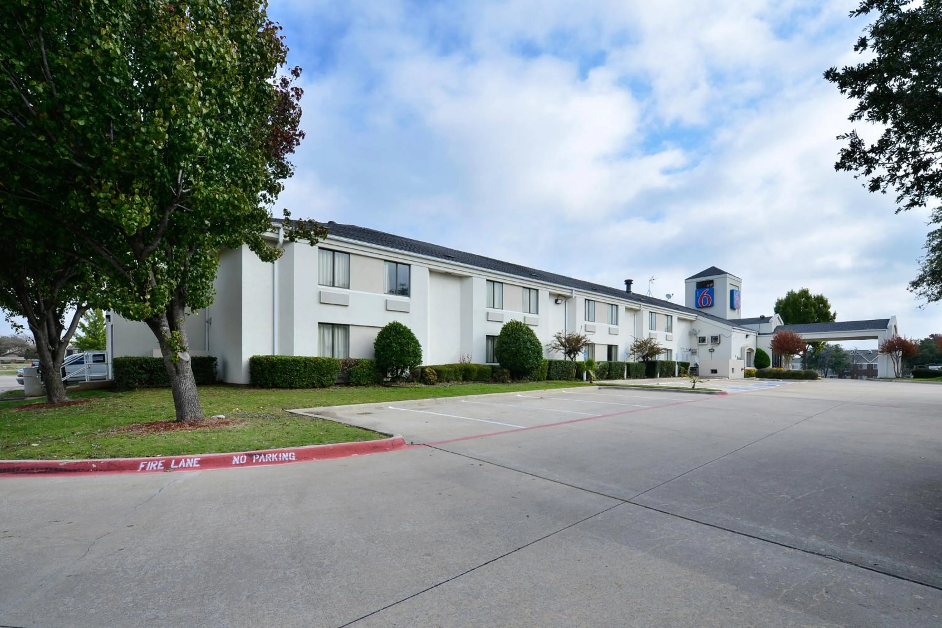 Property building in Motel 6-Plano, TX - West - Frisco