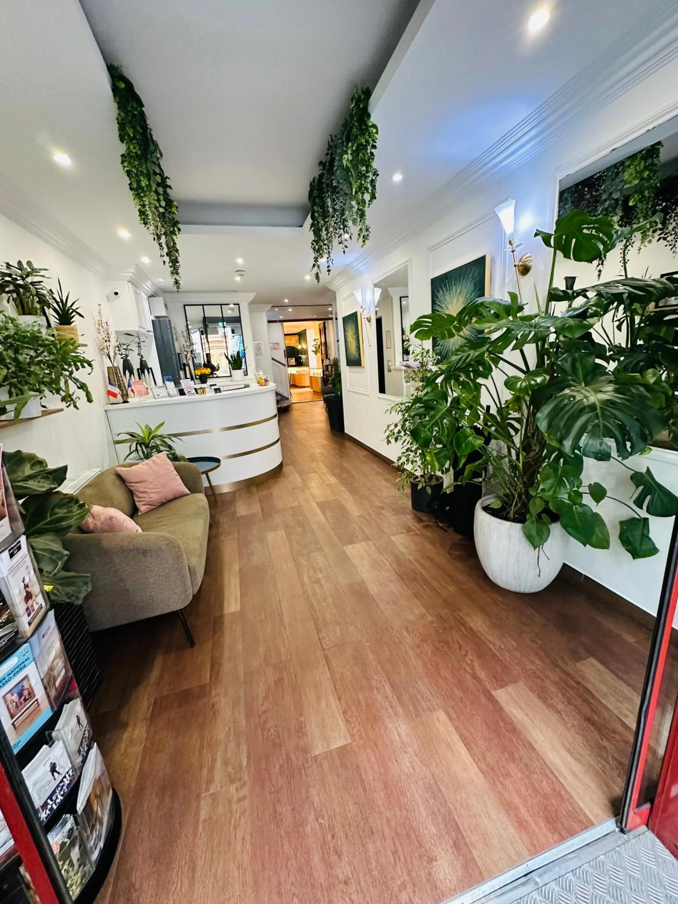 Lobby or reception in Hôtel Océanic - Grands Magasins