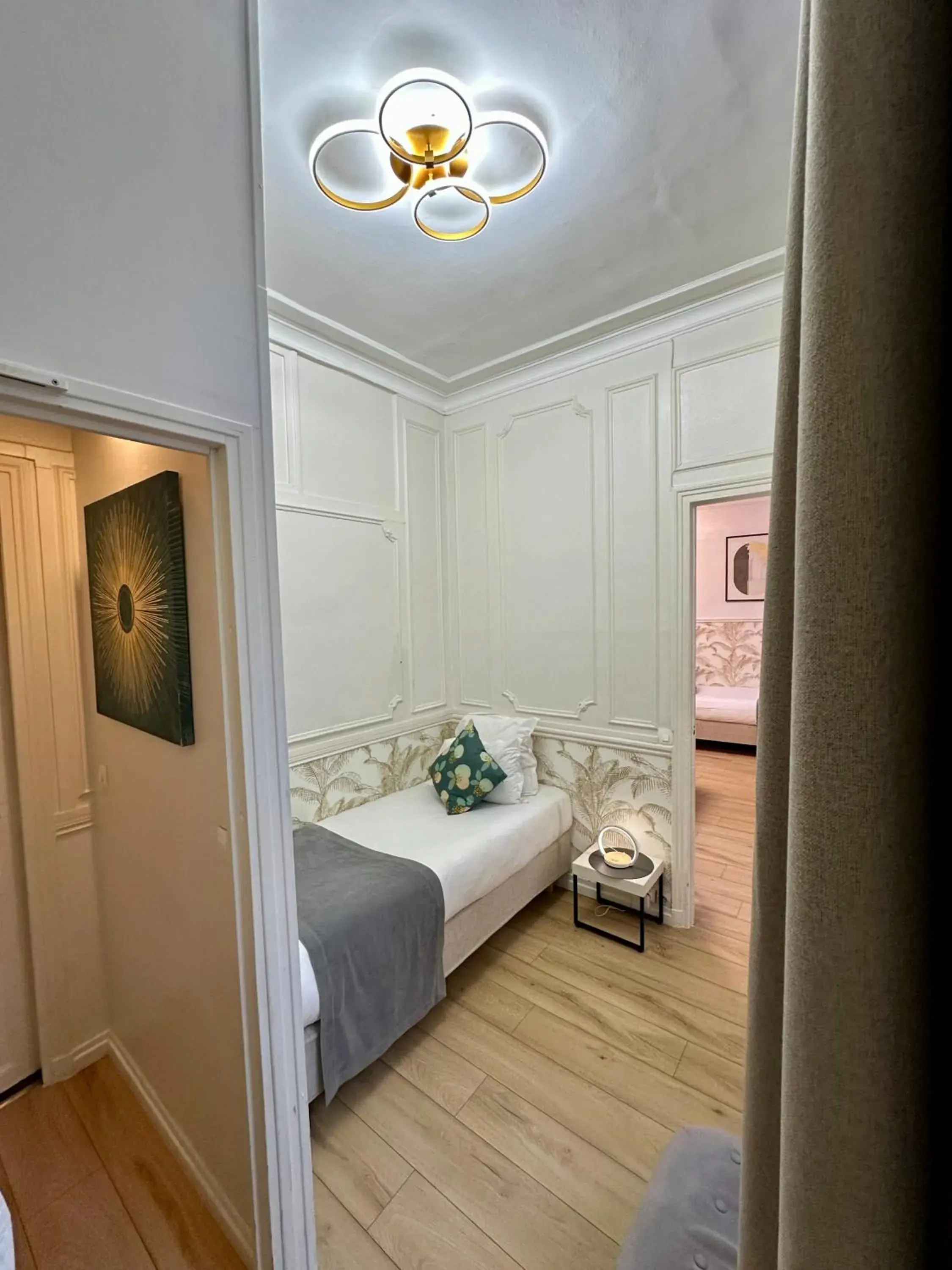 Superior Family Room in Hôtel Océanic - Grands Magasins Superior Family Room in Hôtel Océanic - Grands Magasins