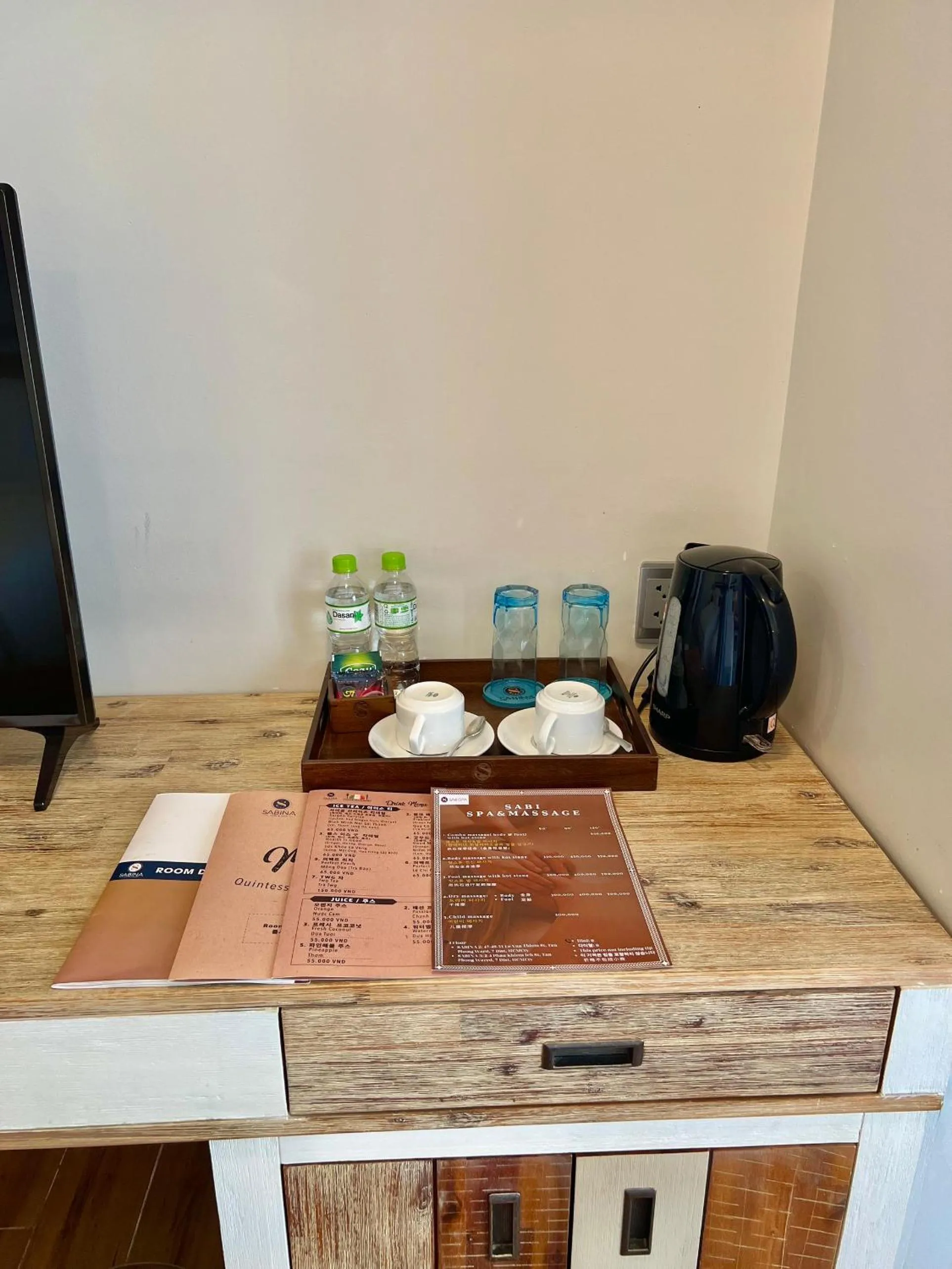 room service in Sabina Boutique Hotel 2