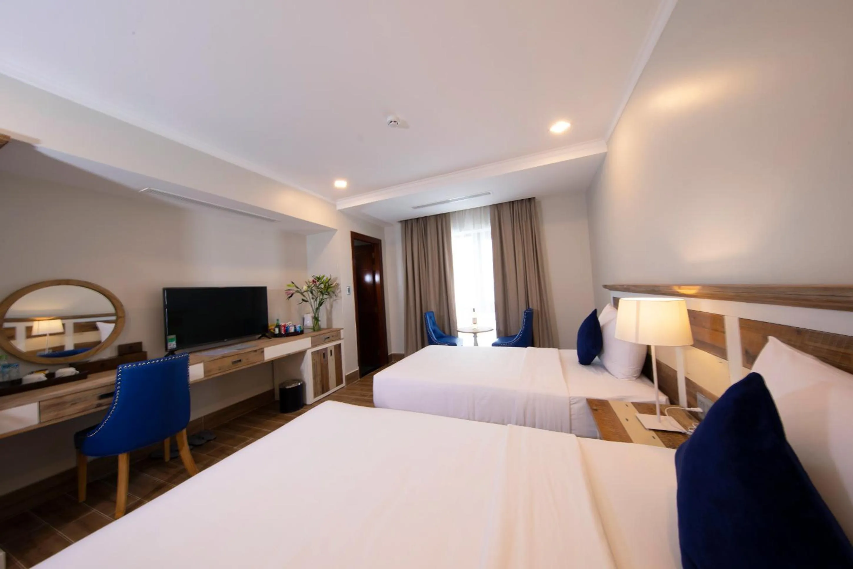 TV and multimedia, Bed in Sabina Boutique Hotel 2