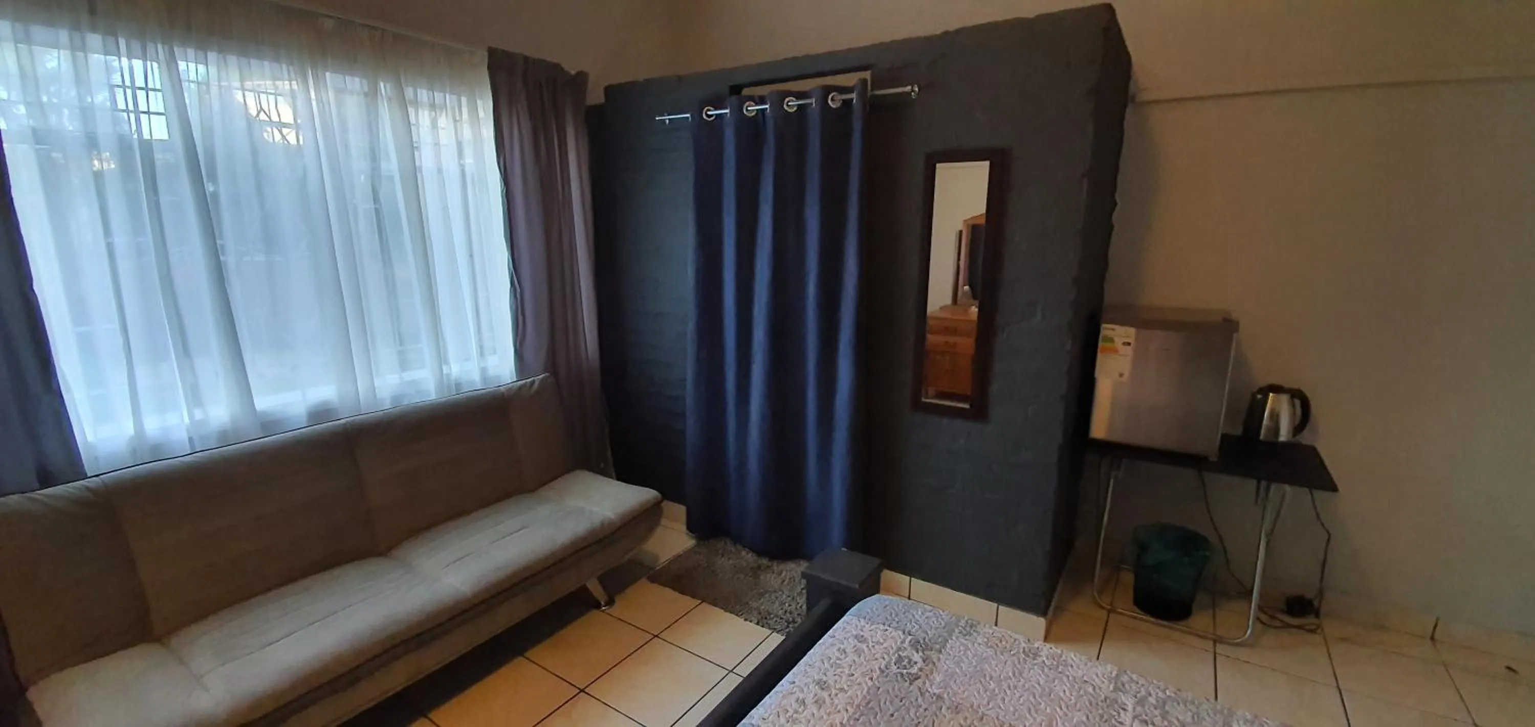 Bathroom, Bed in Sleepover @194