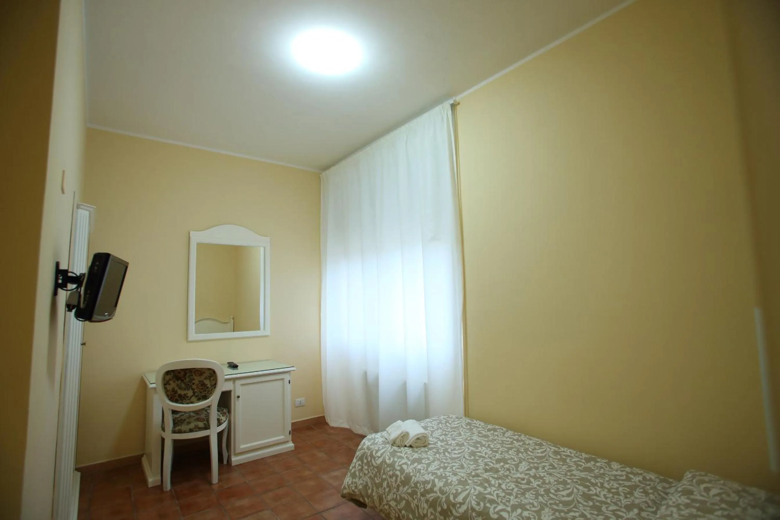 Property building in Hotel Villa Romana