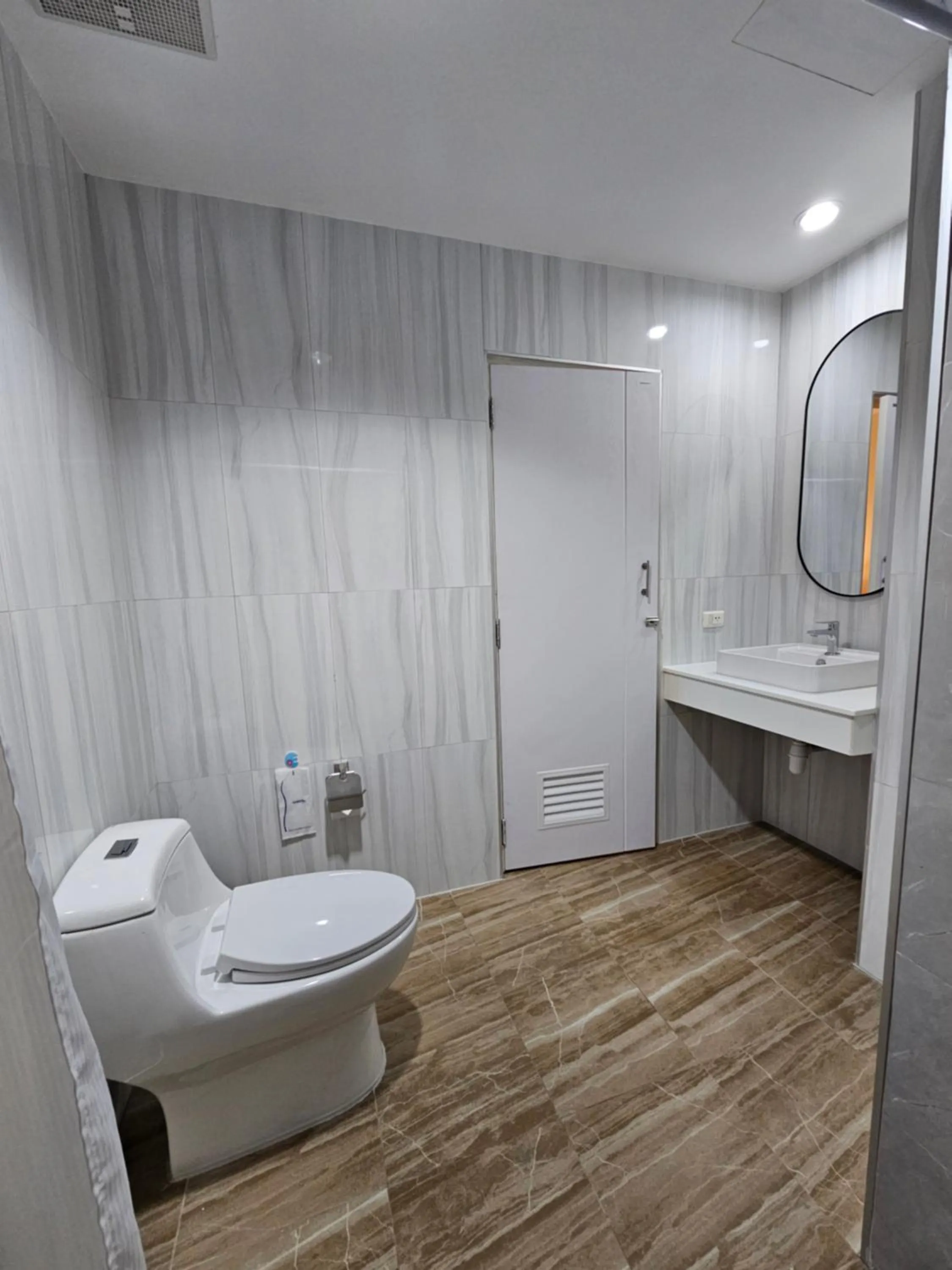 Shower in Aonang Goodwill