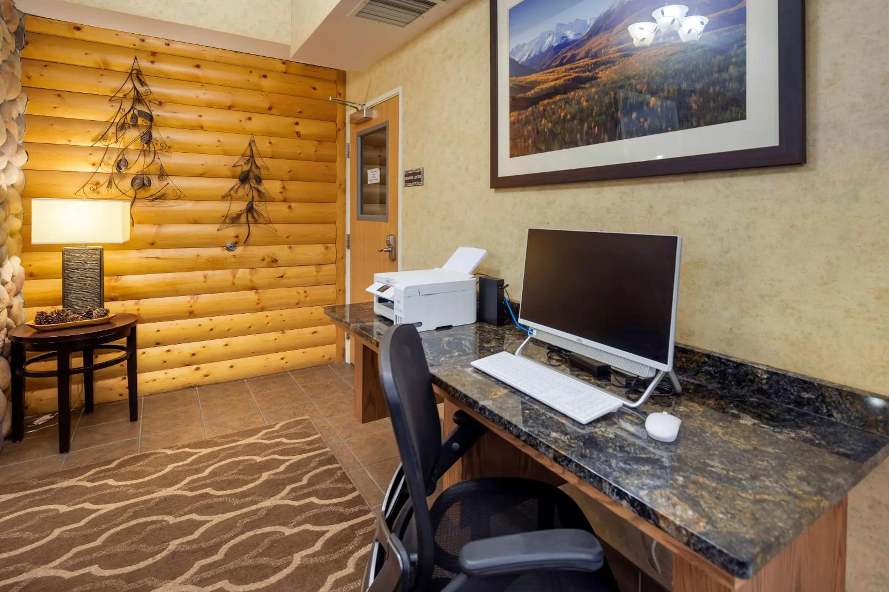 Business facilities in Comfort Suites Anchorage International Airport