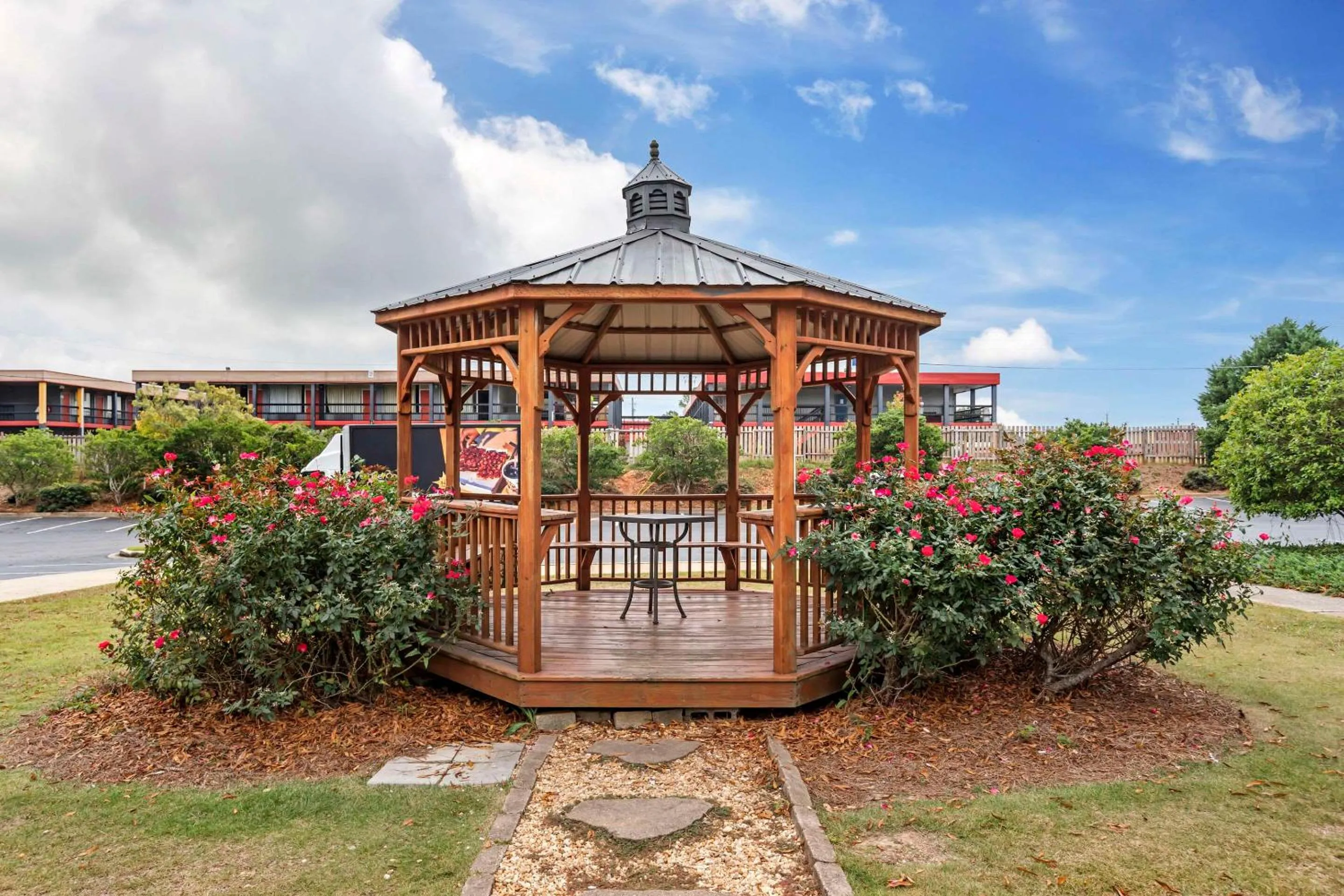 Property building in Comfort Inn Opelika - Auburn