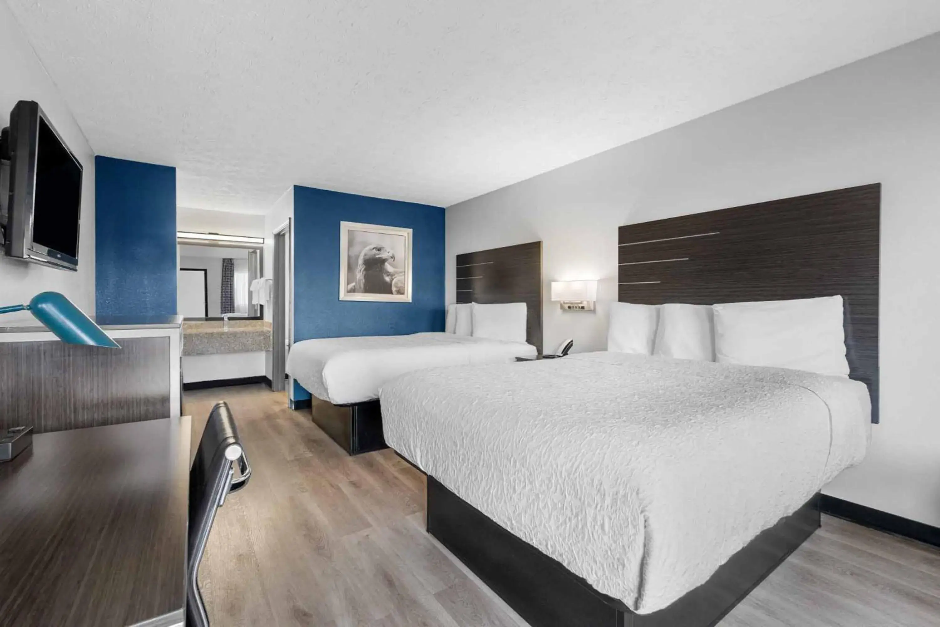 Queen Room with Two Queen Beds - Non-Smoking in Auburn Lodge near University Queen Room with Two Queen Beds - Non-Smoking in Auburn Lodge near University