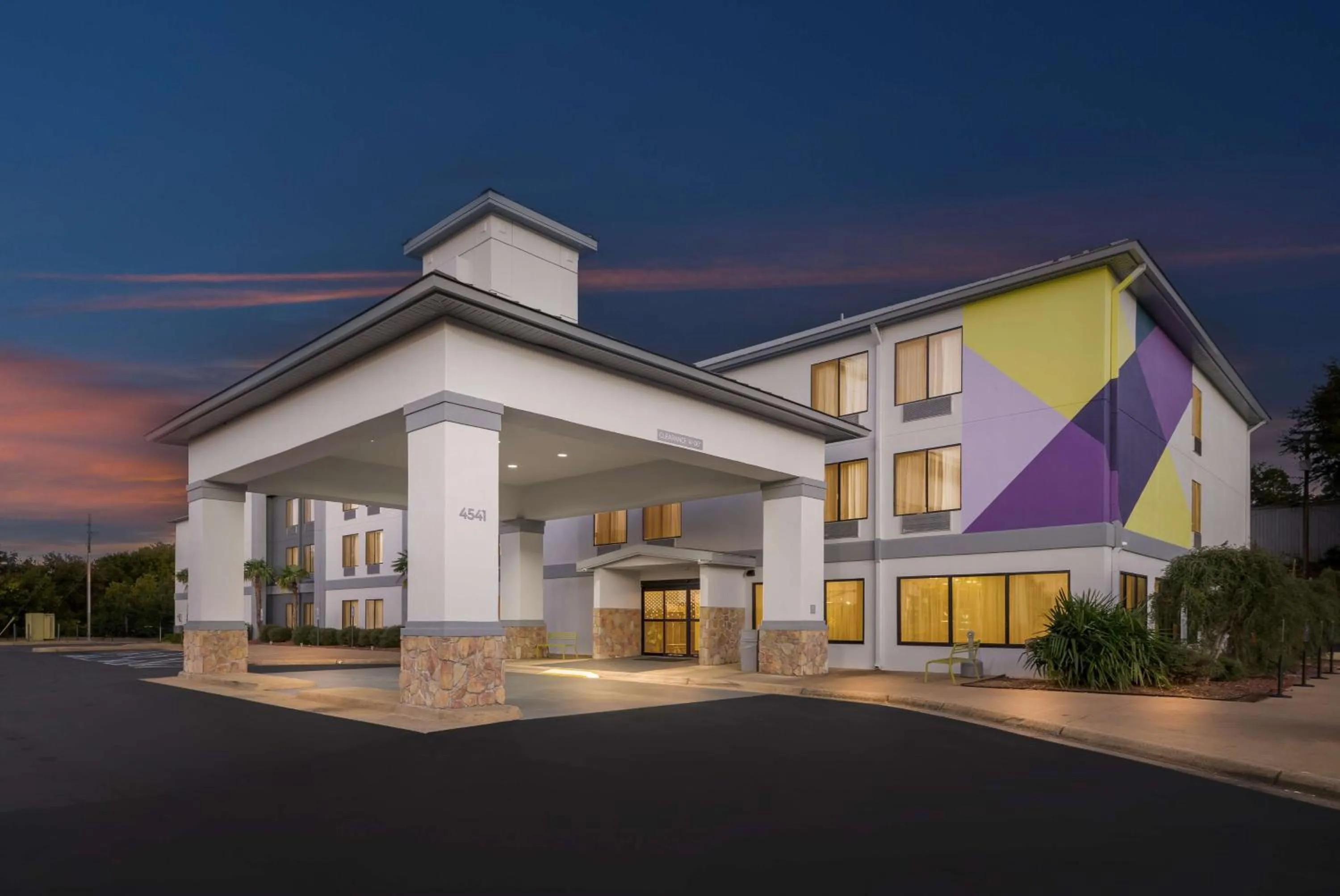 Property building in Quality Inn