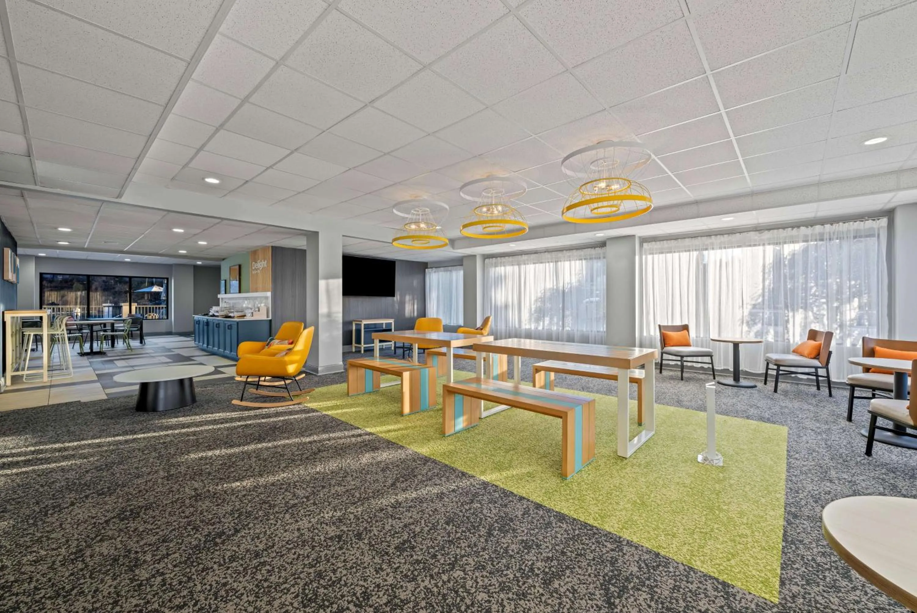 Lobby or reception in Spark by Hilton Tuscaloosa University