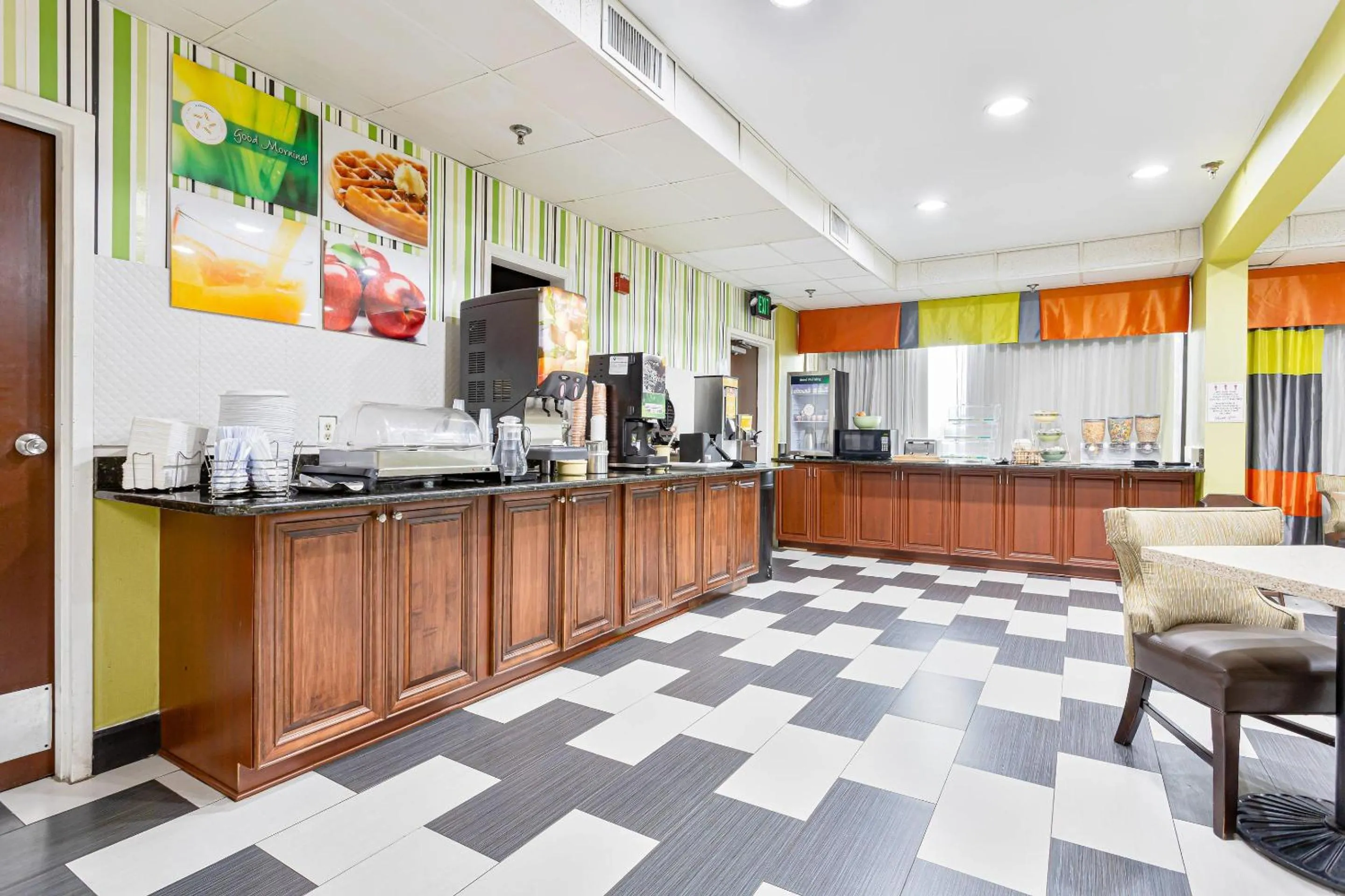 Breakfast in Quality Inn Prattville I-65