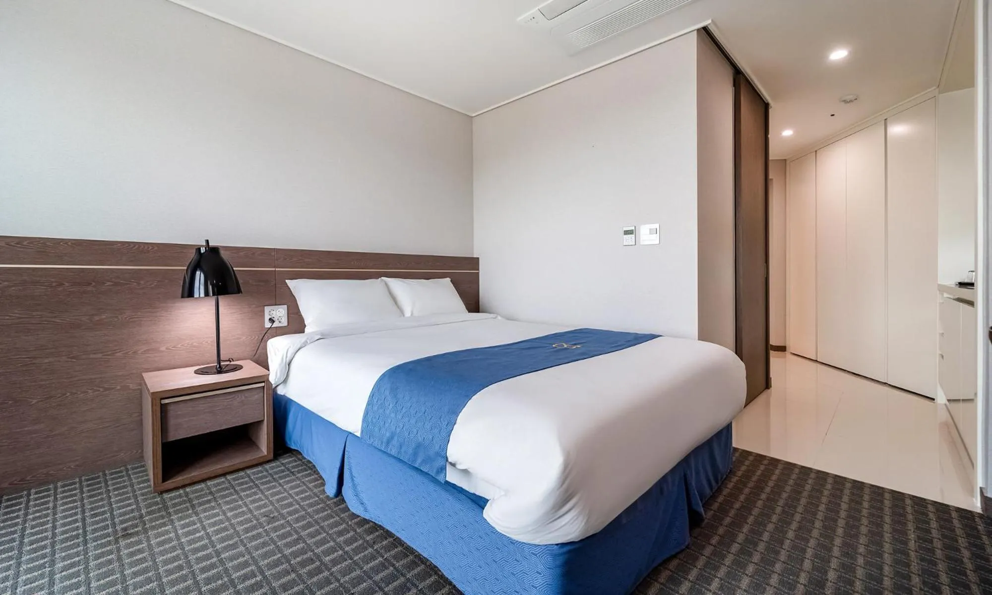 Bed in Golden Tulip Essential Namgang