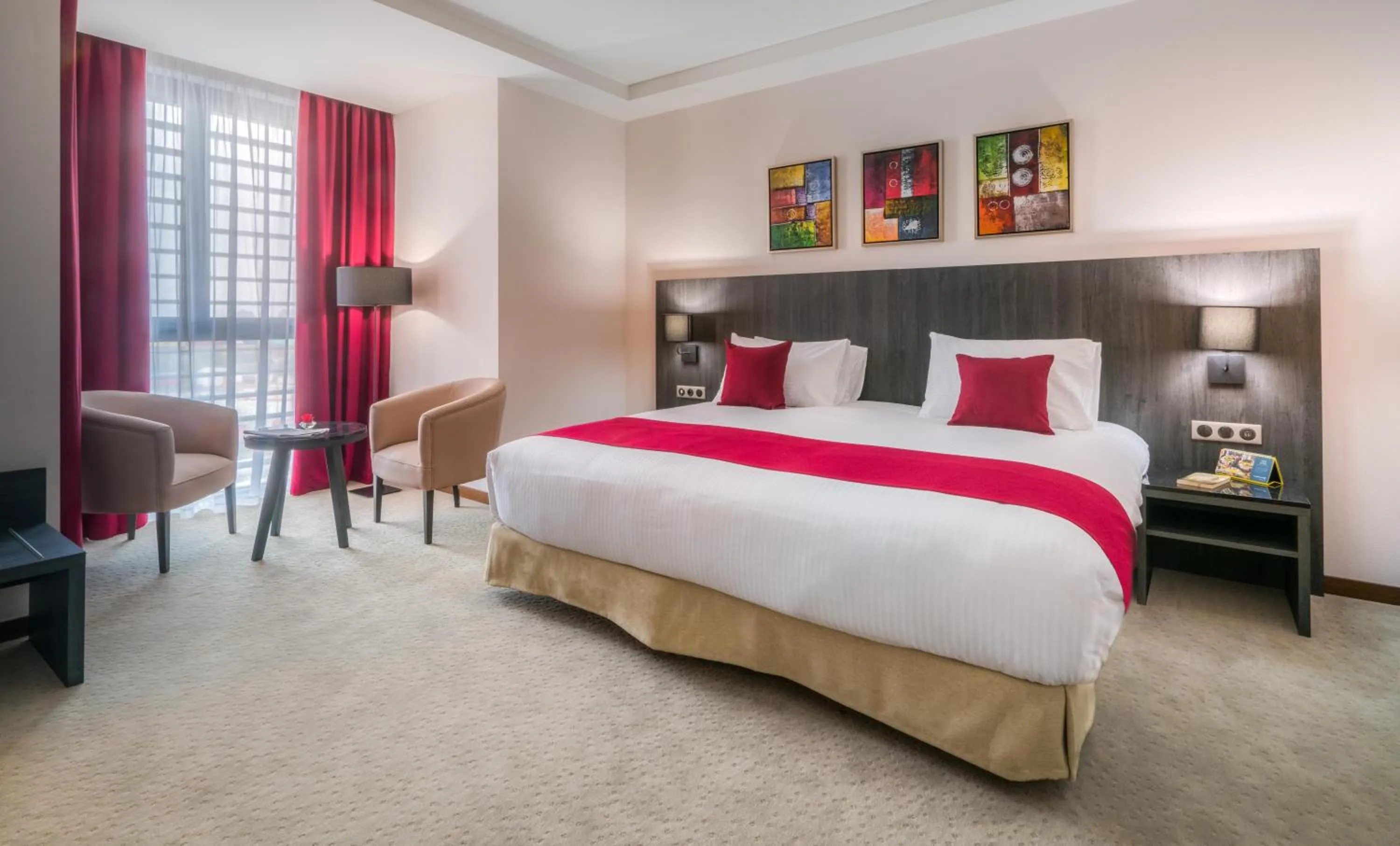 Bed in Golden Tulip Royaume