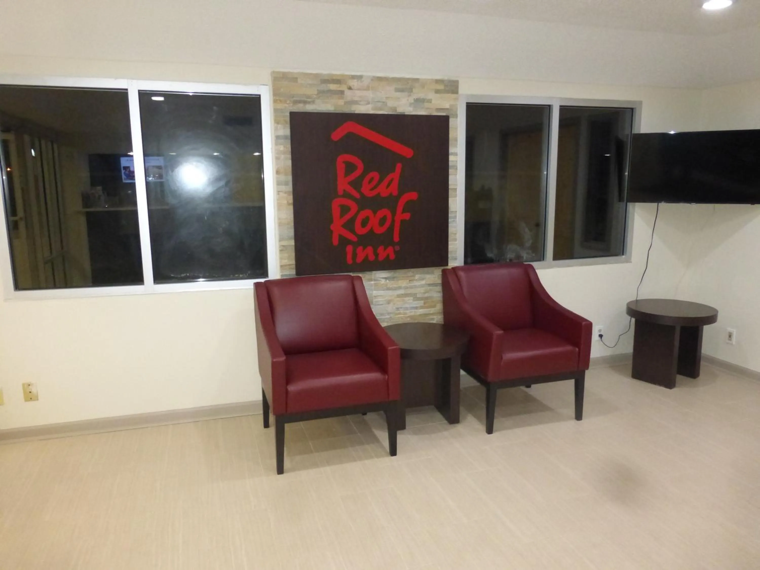 Lobby or reception, Seating Area in Red Roof Inn Evergreen