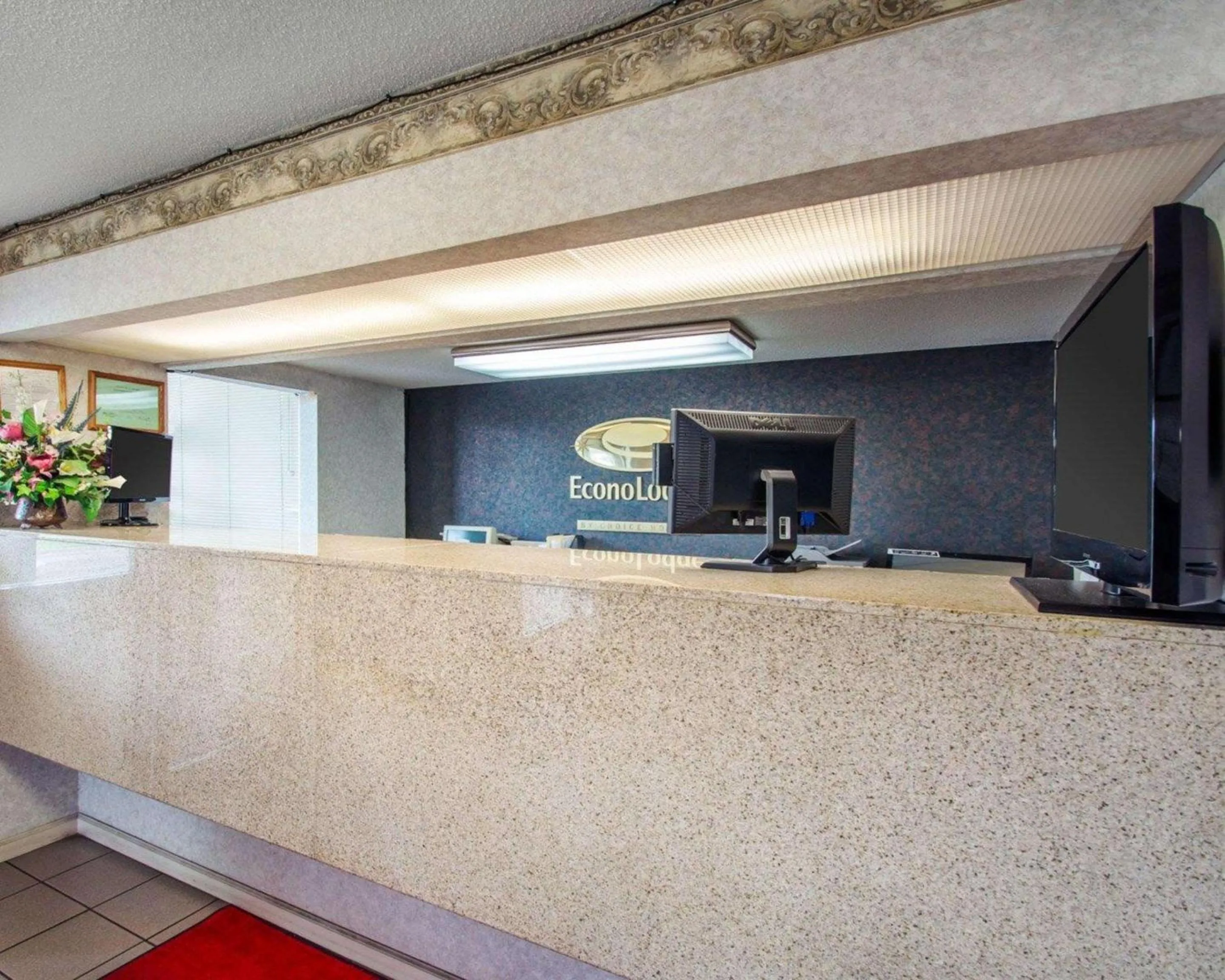 Lobby or reception in Econo Lodge Troy