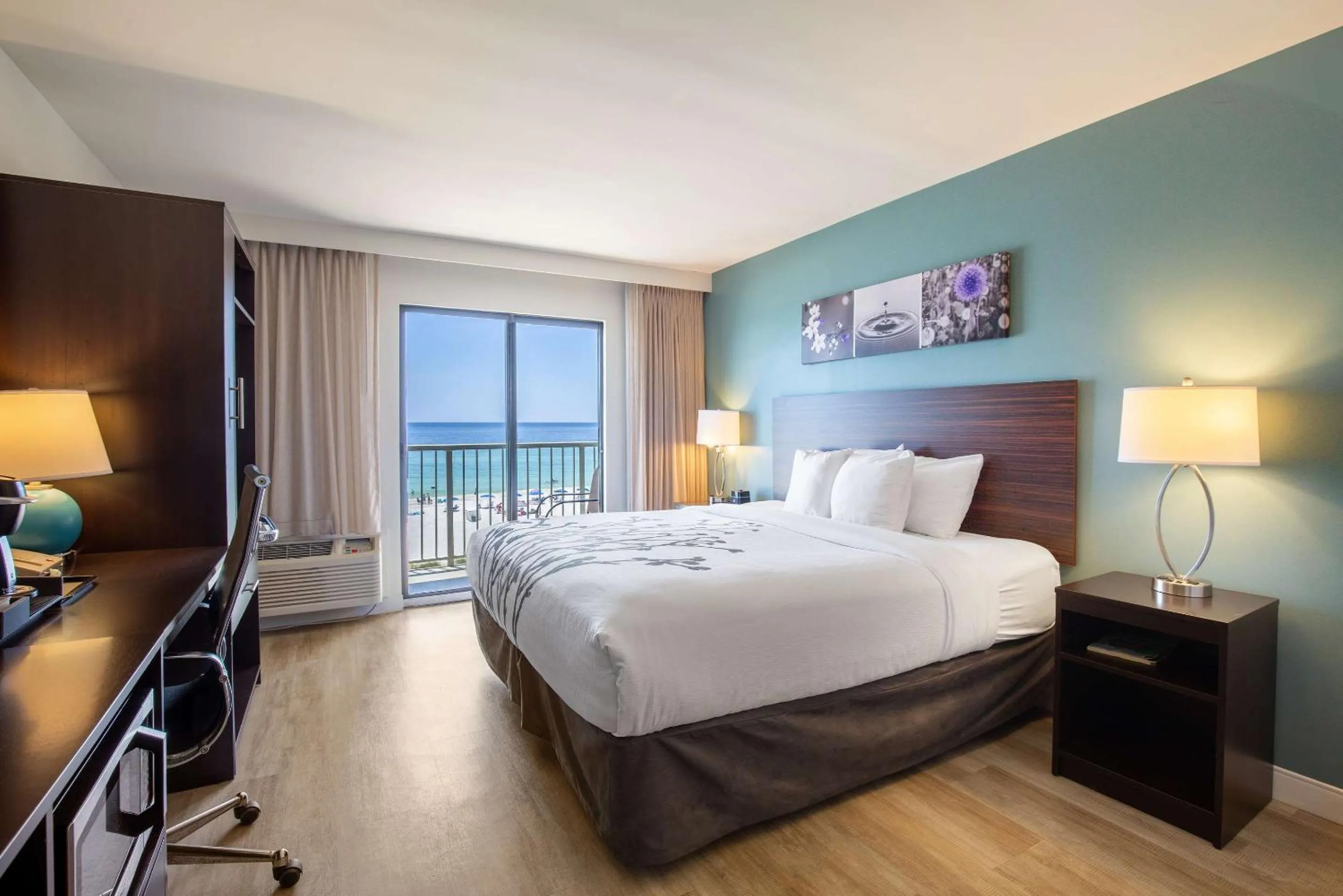 Bedroom, Bed in Sleep Inn Orange Beach