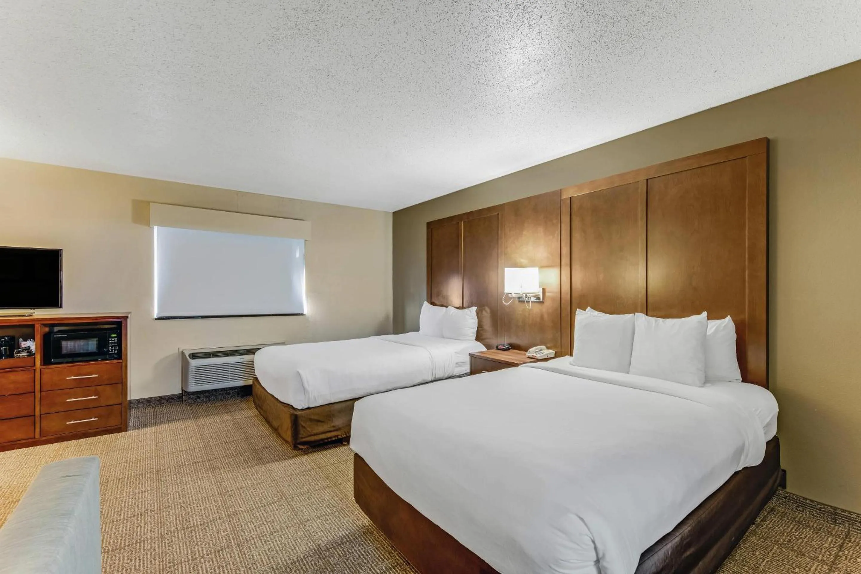 Bedroom, Bed in Comfort Suites Huntsville MidCity District at Research Park