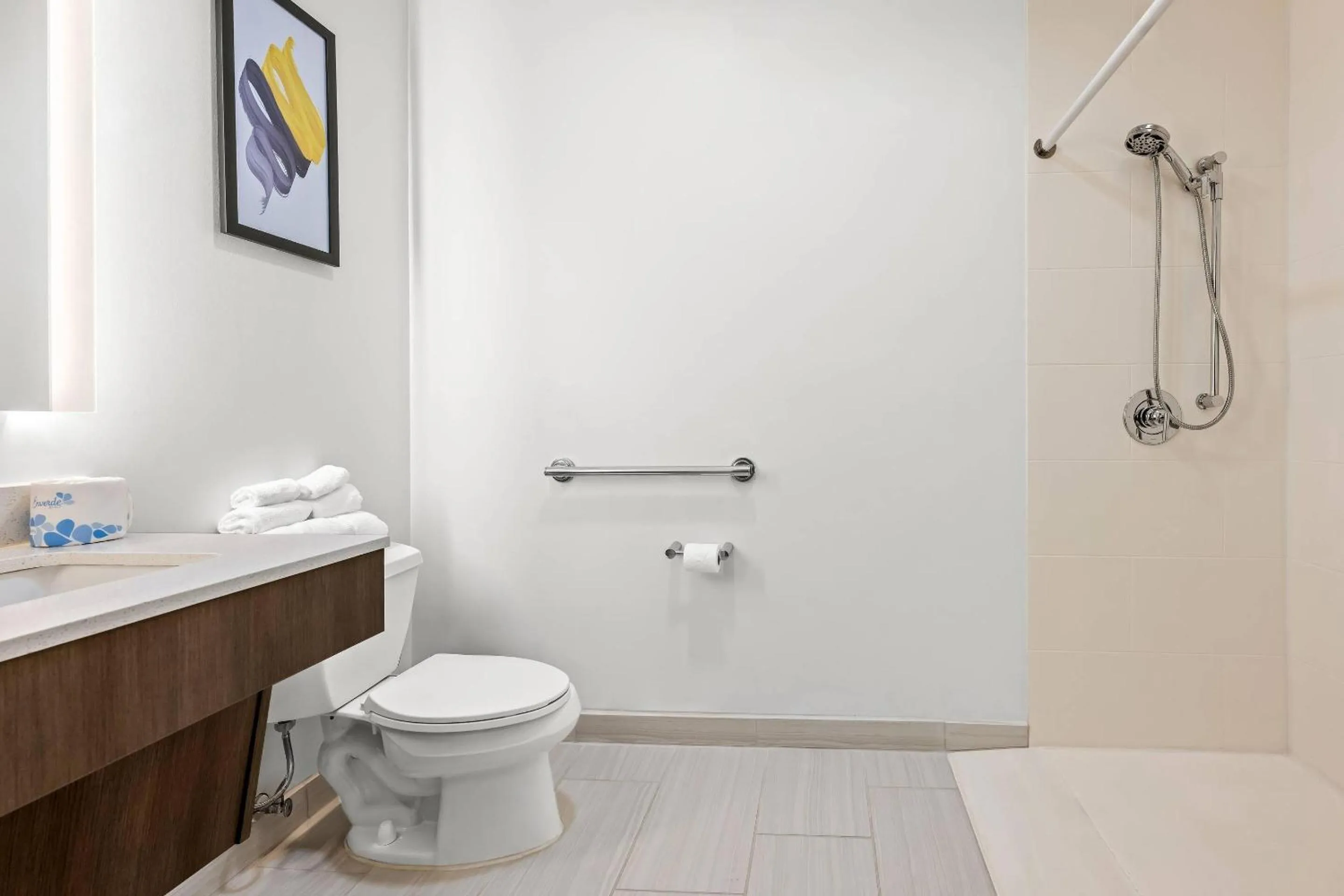 Bedroom in Comfort Inn & Suites River City Decatur