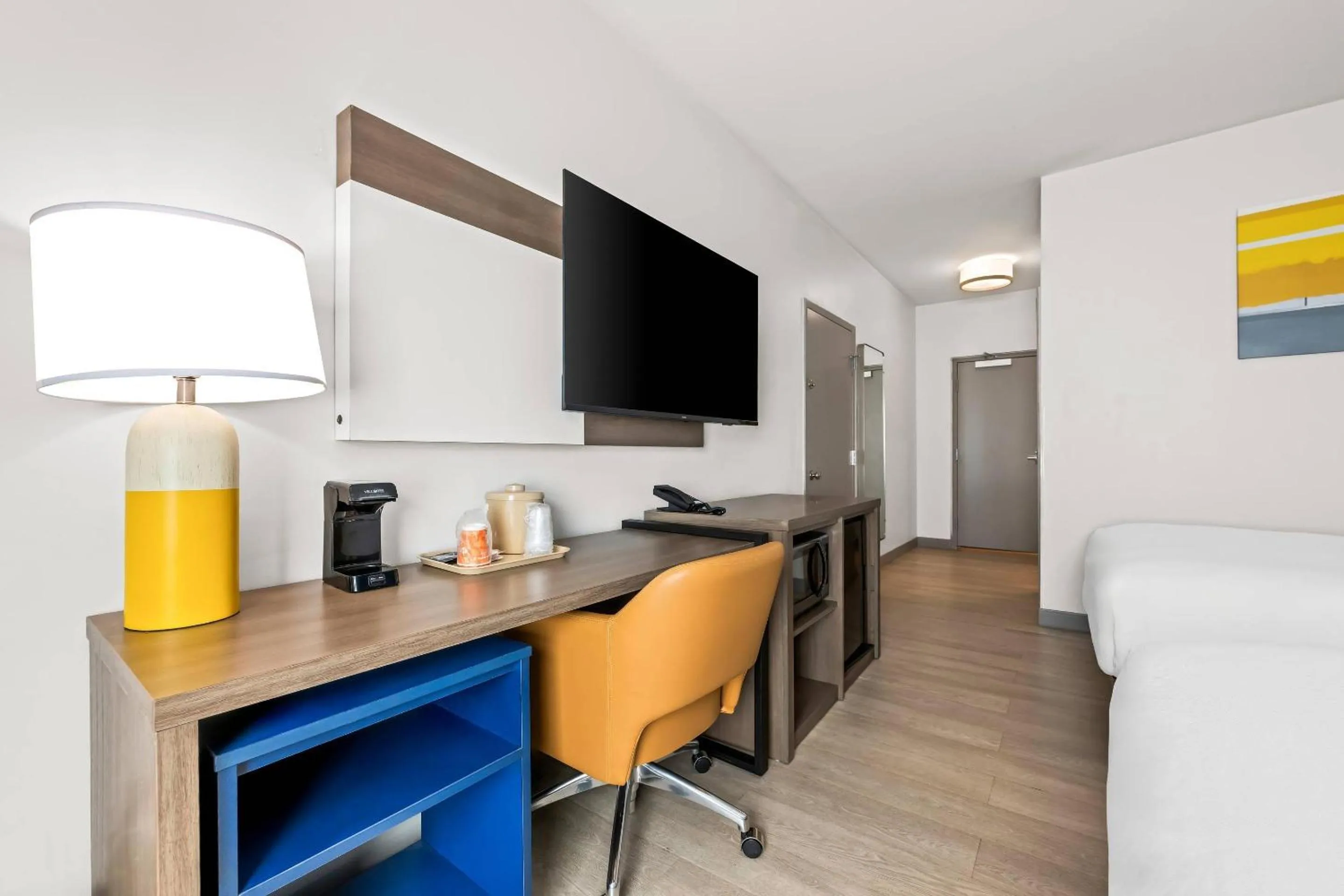 Bedroom in Comfort Inn & Suites River City Decatur